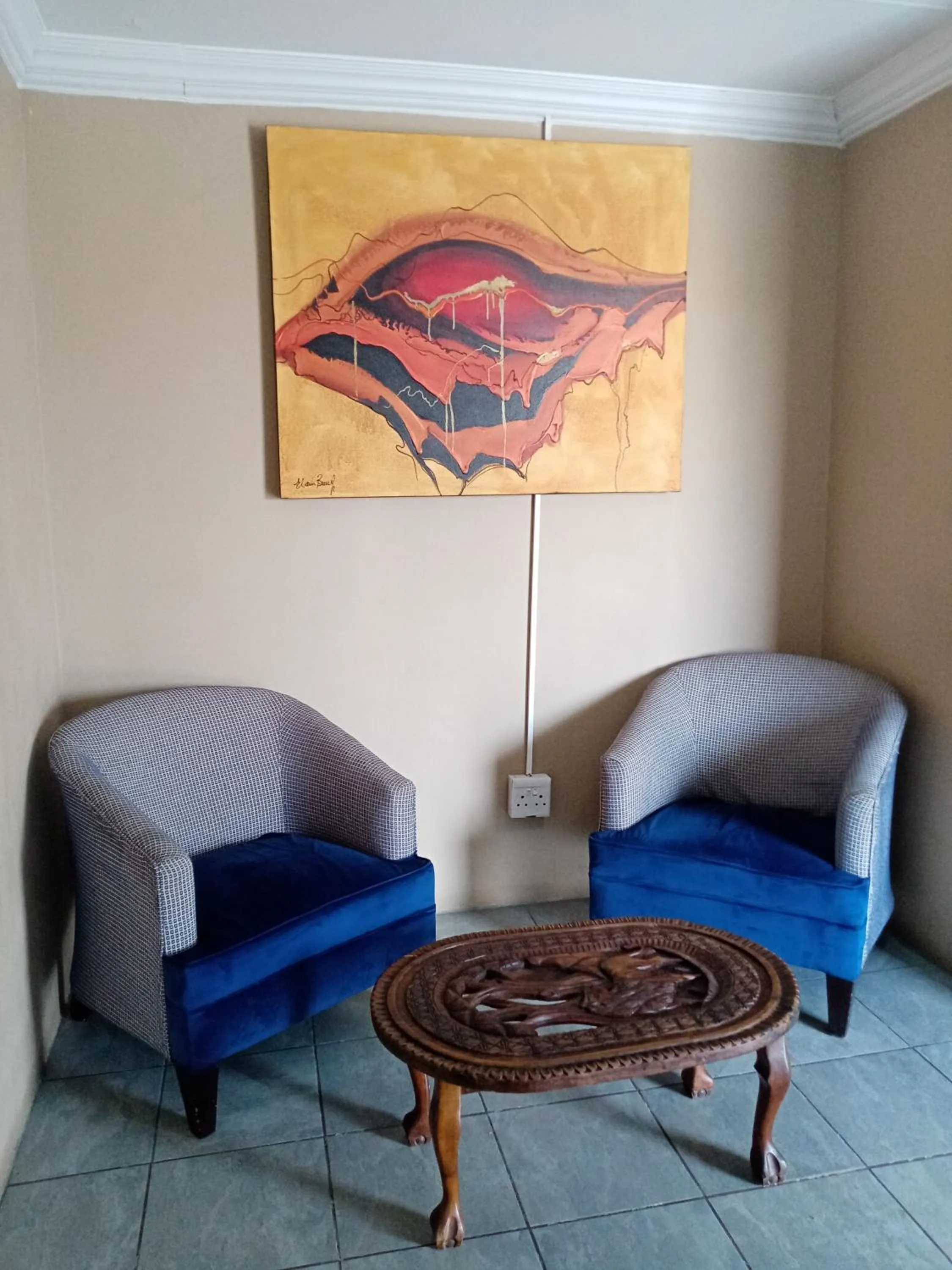 Jubie's Guest Lodge