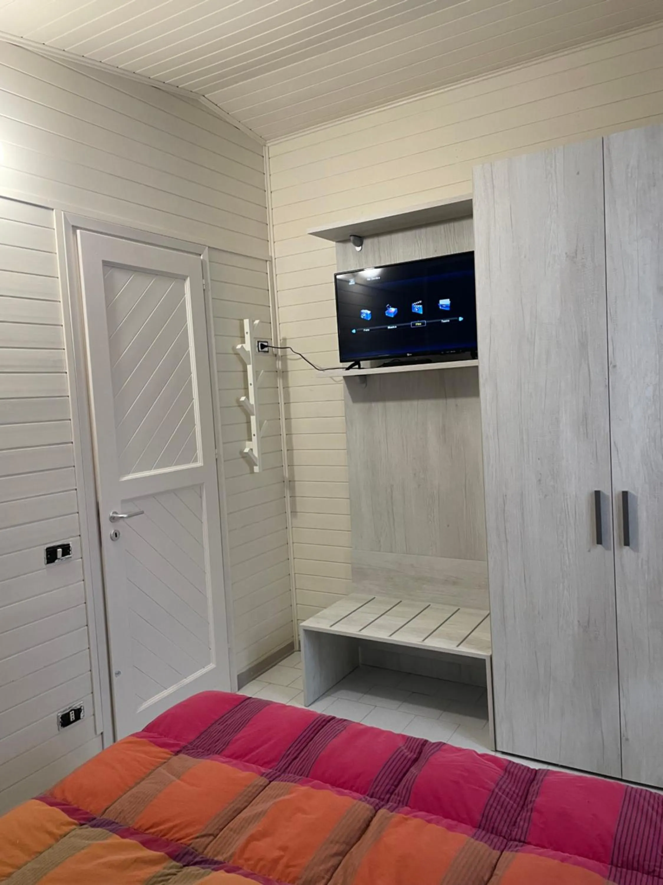 TV and multimedia, Bed in Riva dei Greci Camping Village