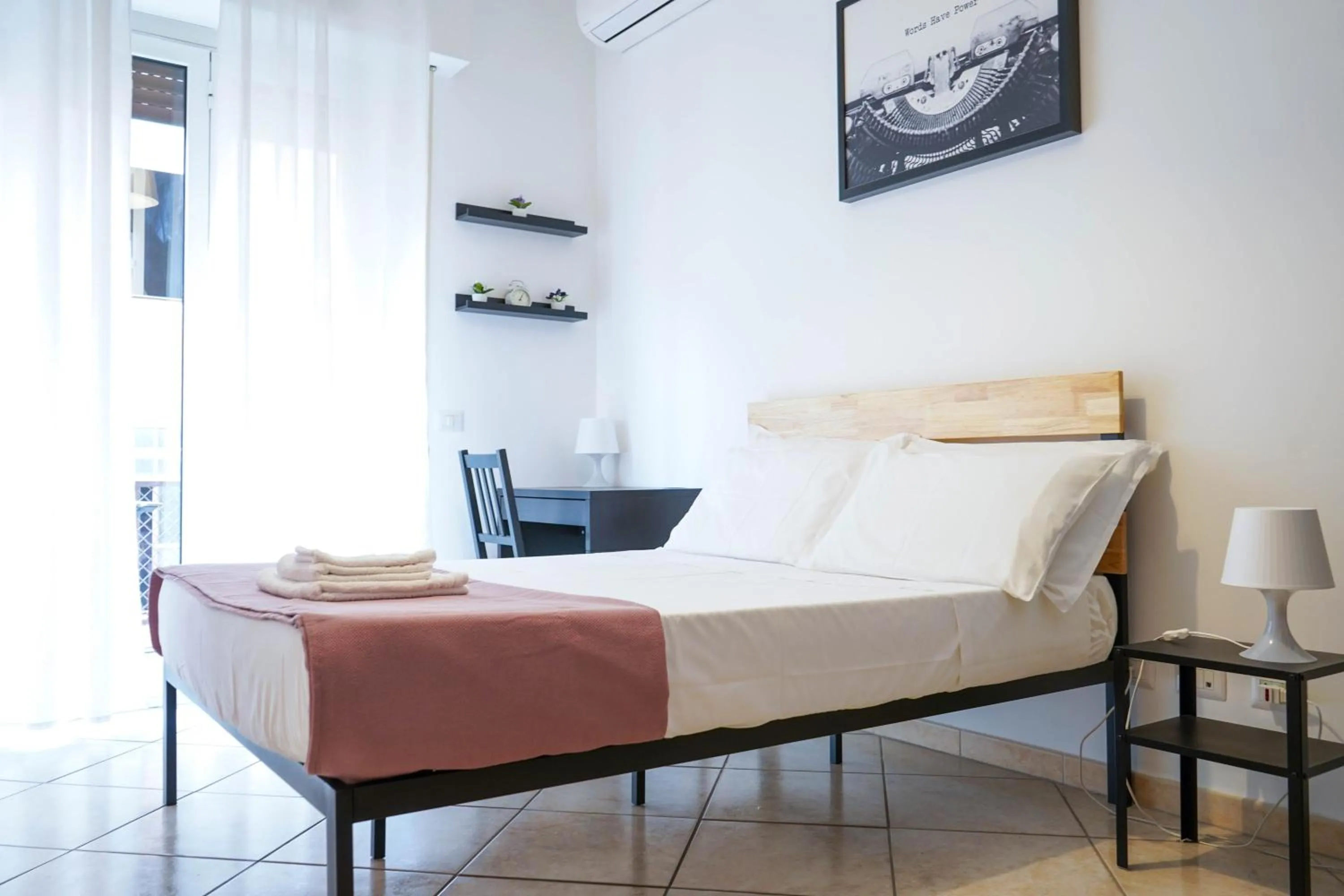 Bedroom, Bed in The Good Place B&B