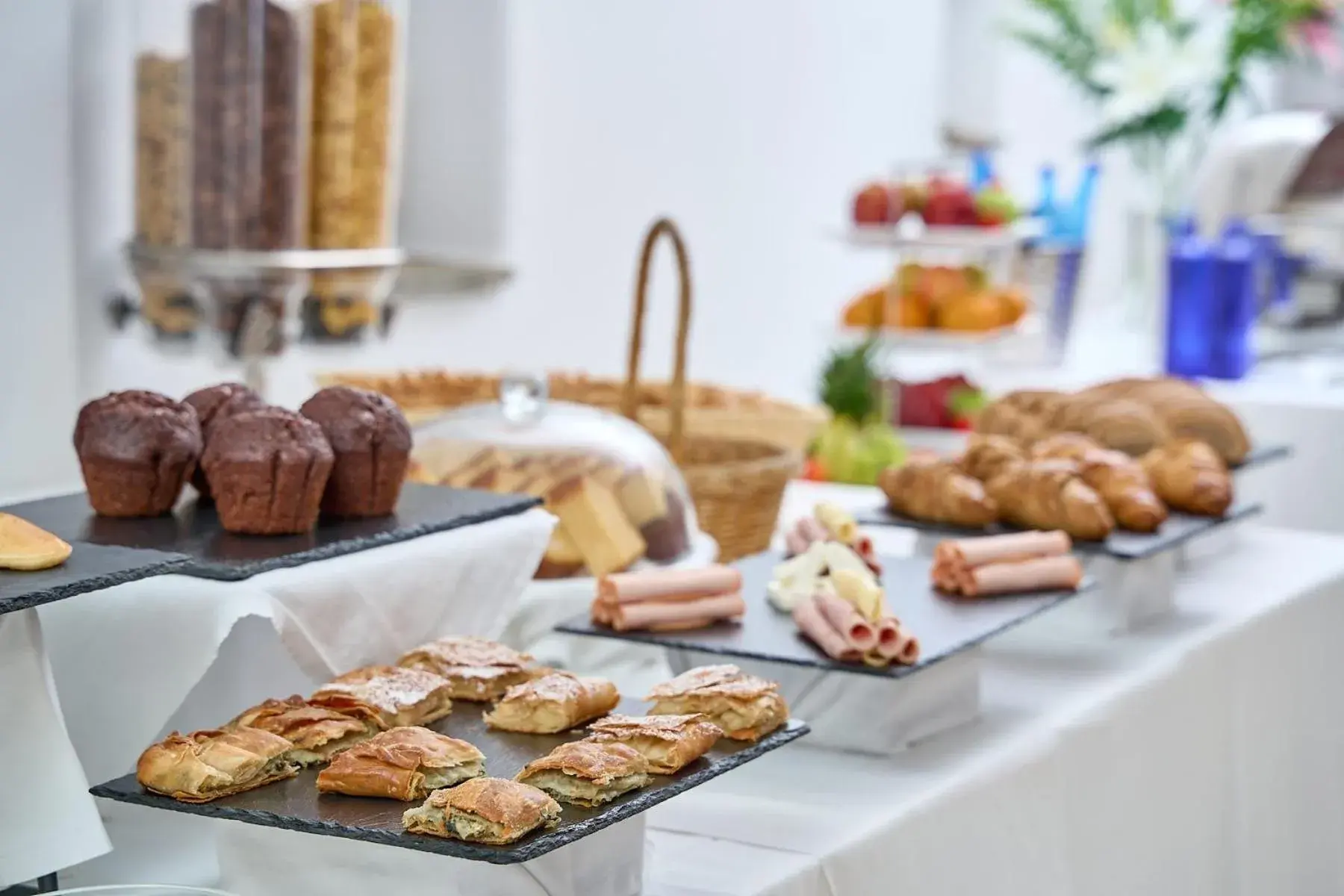 Food and drinks in Paolas Τown Boutique Hotel Food and drinks in Paolas Τown Boutique Hotel