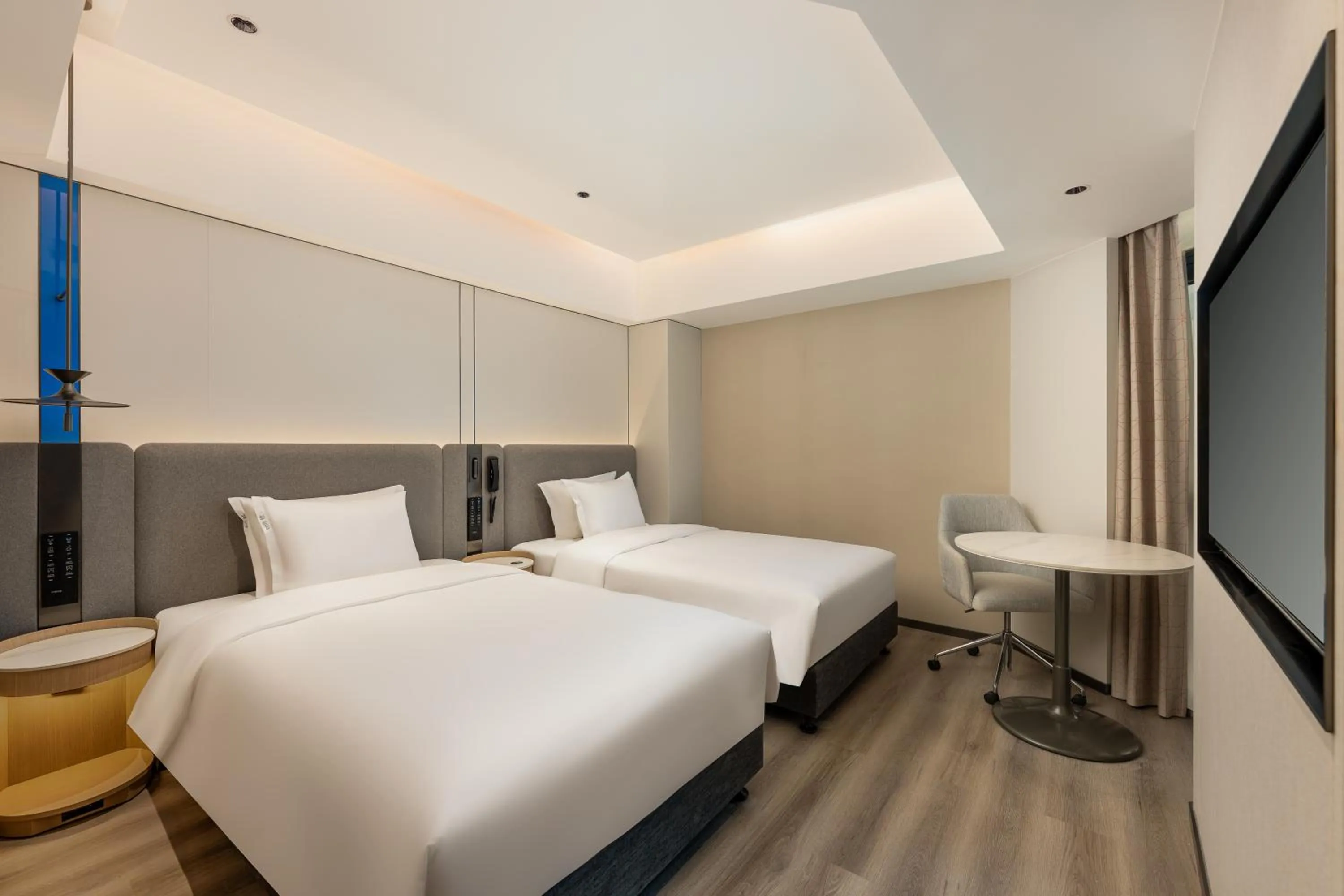 Superior Twin Room in Holiday Inn Express Guiyang Downtown by IHG