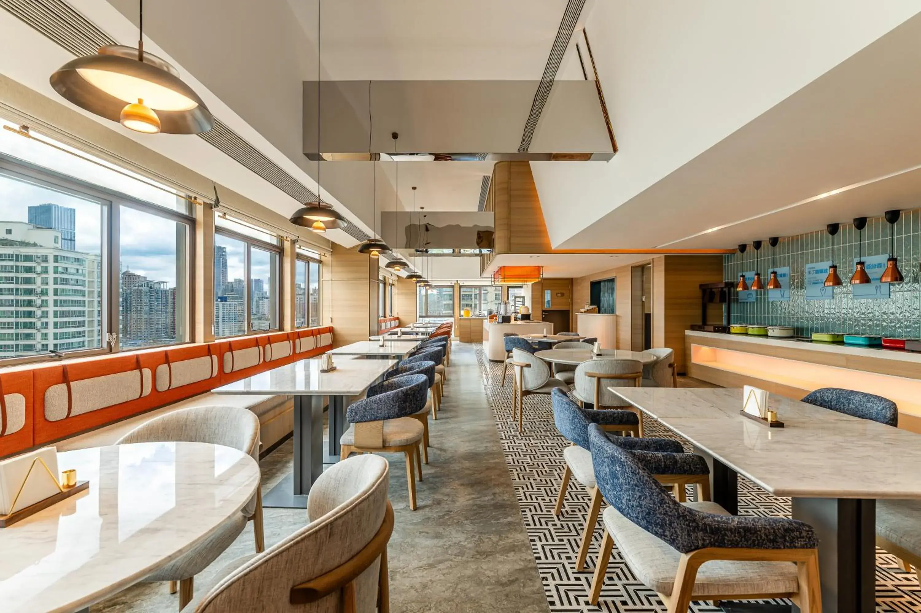 Restaurant/places to eat in Holiday Inn Express Guiyang Downtown by IHG Restaurant/places to eat in Holiday Inn Express Guiyang Downtown by IHG