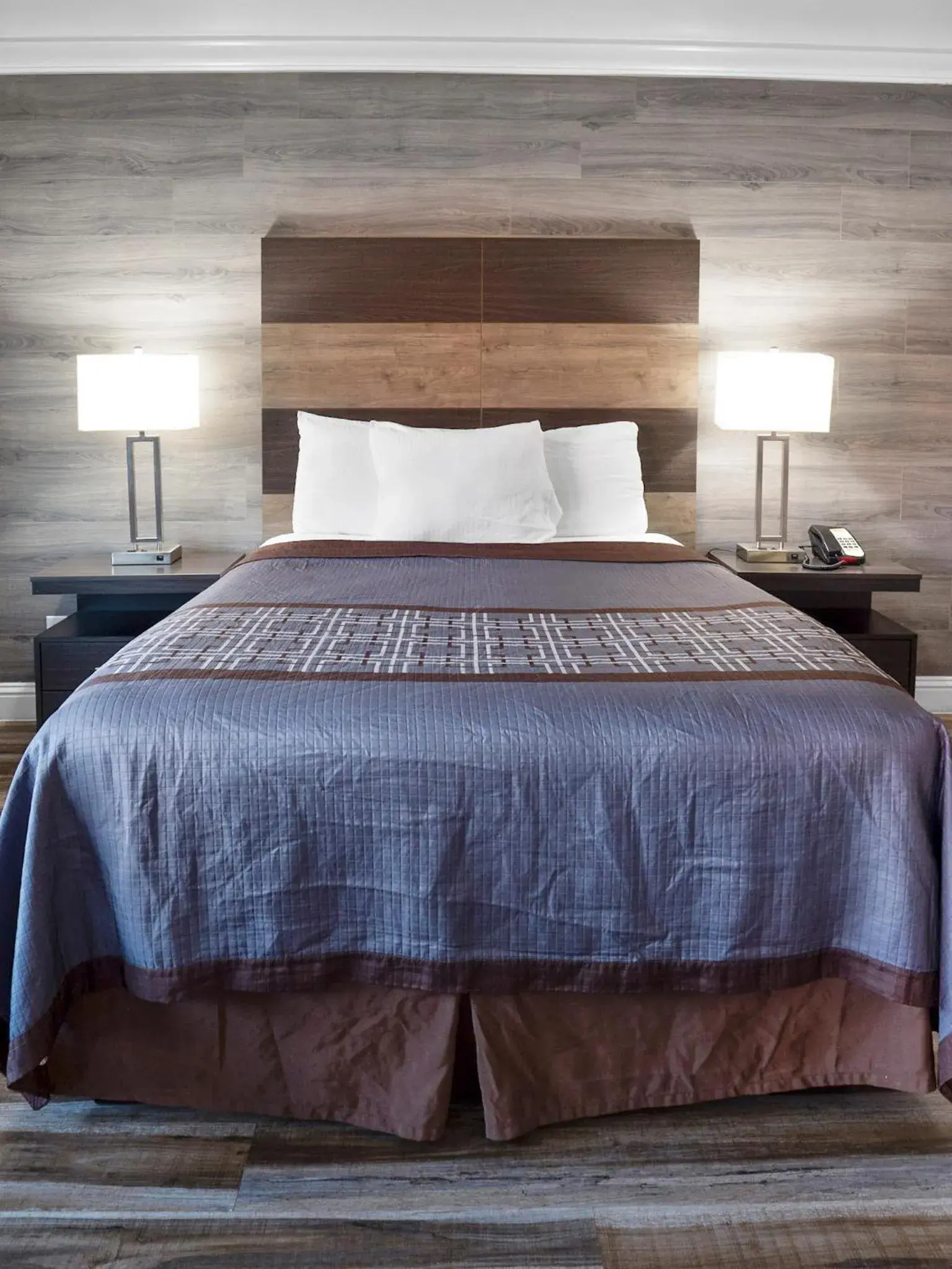 Bed in Rodeo Lodge Bed in Rodeo Lodge