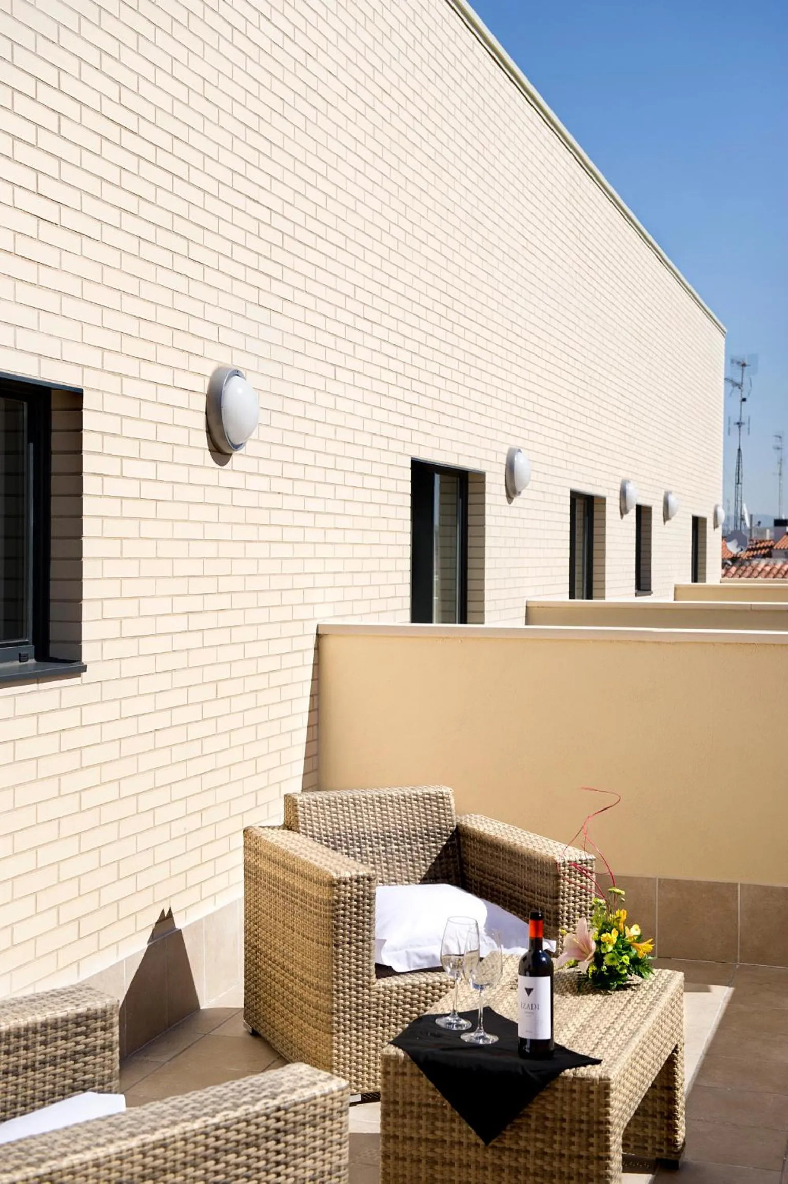 Balcony/Terrace in Sercotel Ciudad de Miranda