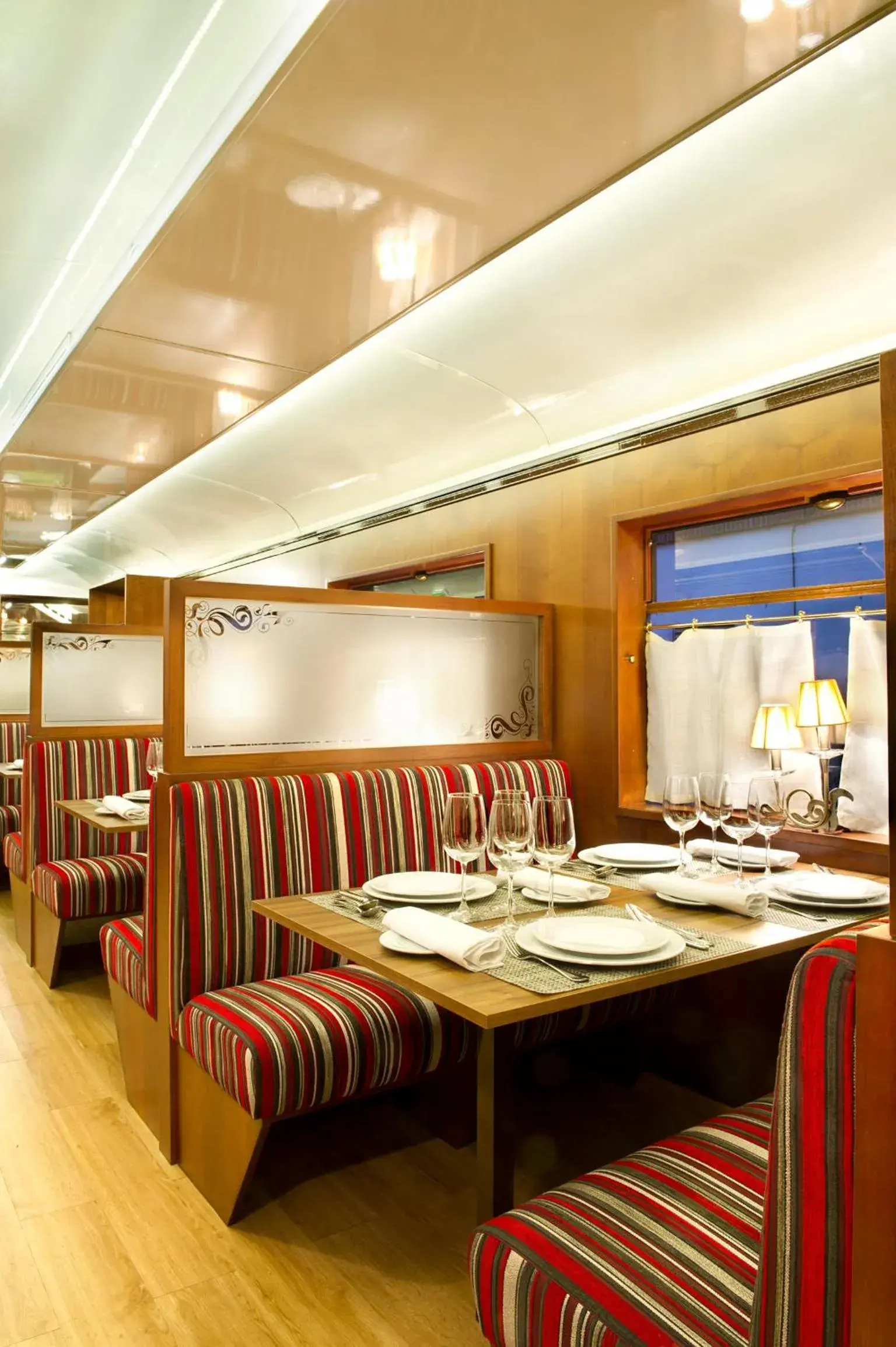 Restaurant/places to eat in Sercotel Ciudad de Miranda Restaurant/places to eat in Sercotel Ciudad de Miranda