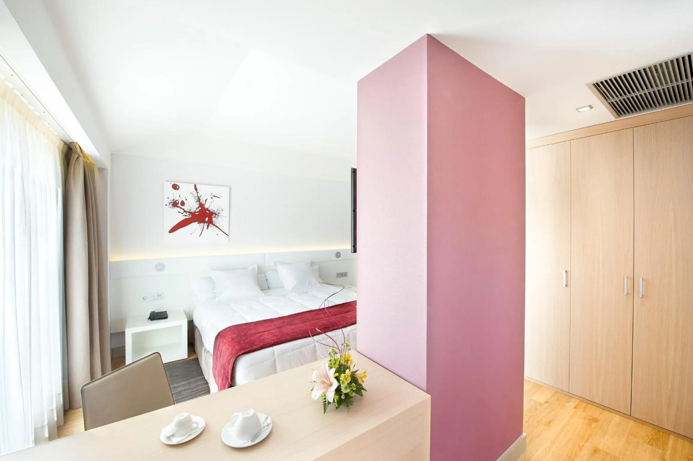 Bed in Sercotel Ciudad de Miranda