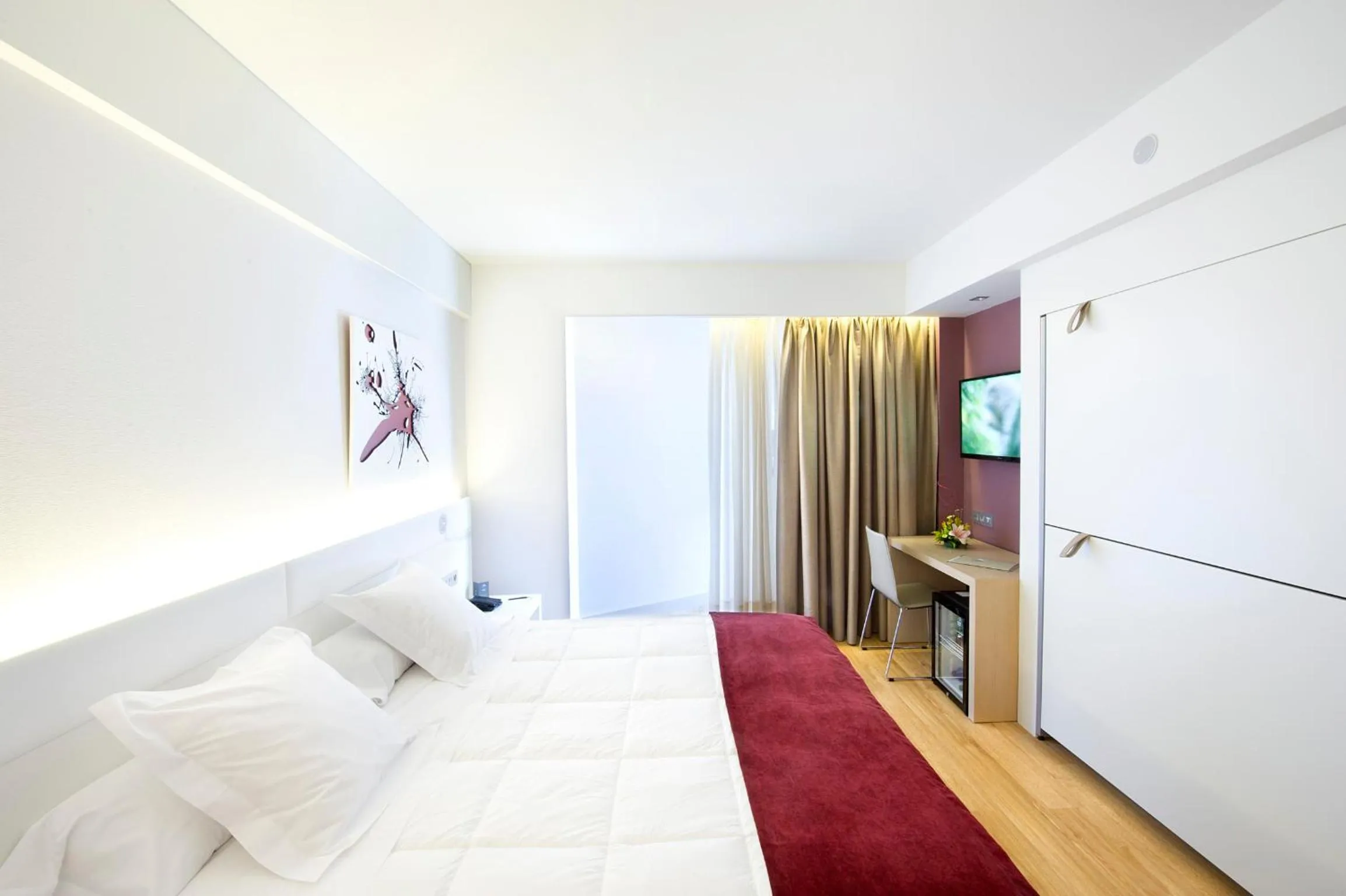 Bed in Sercotel Ciudad de Miranda