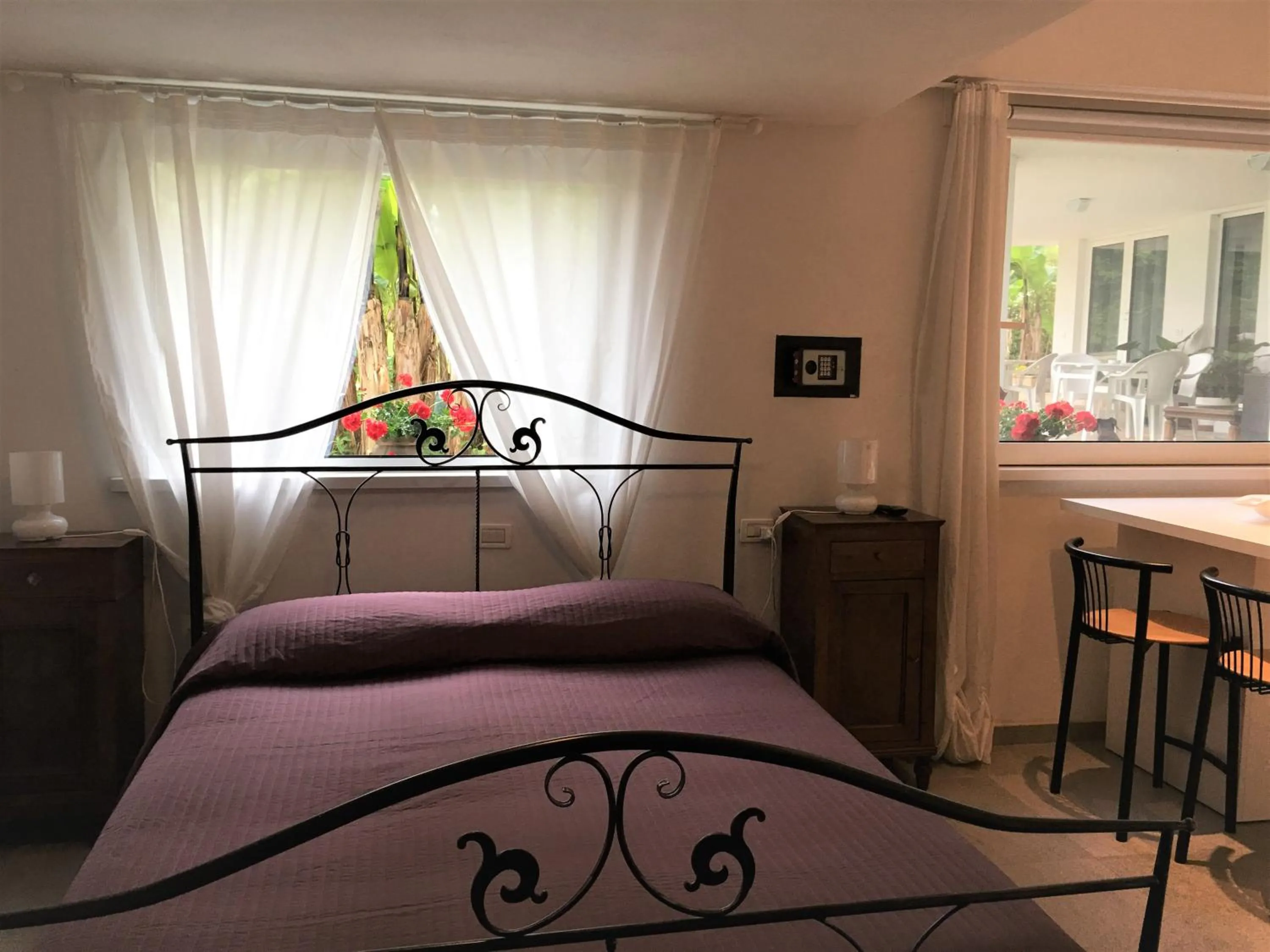 View (from property/room), Bed in AgriturismoB&B Loggia Degli Artisti