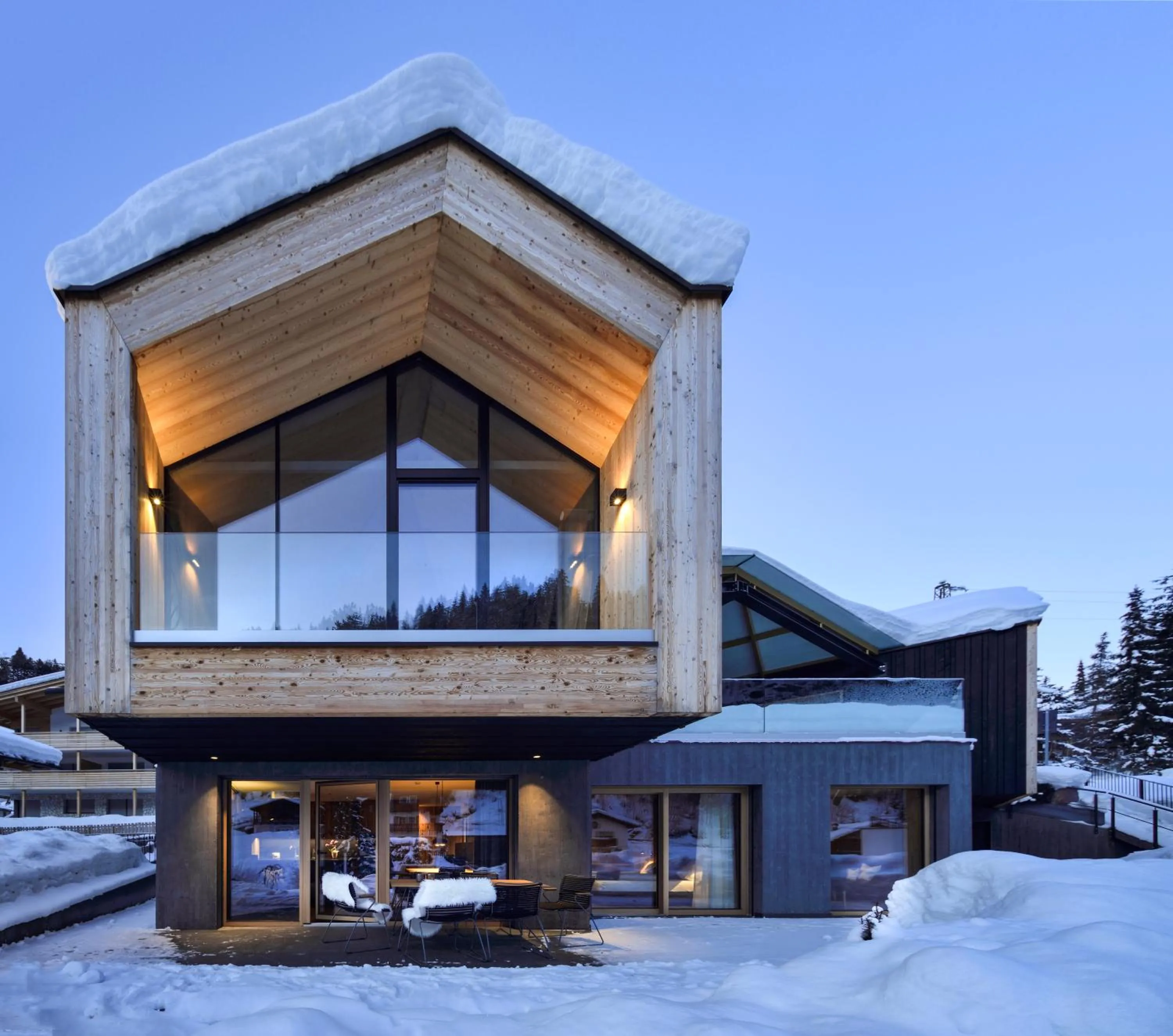 Property building in Mi Coa
