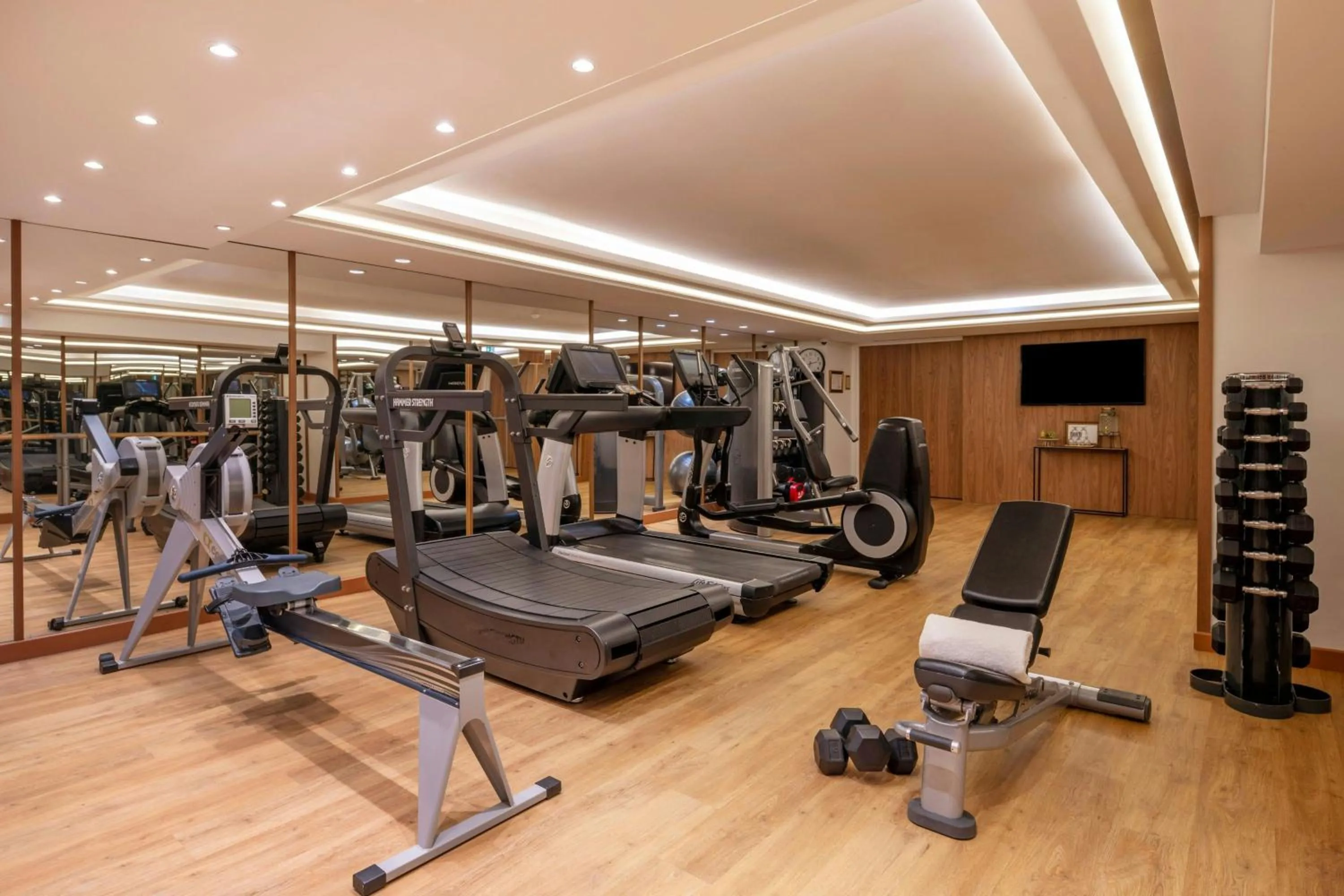 Fitness centre/facilities in Renaissance Paris Nobel Tour Eiffel Hotel