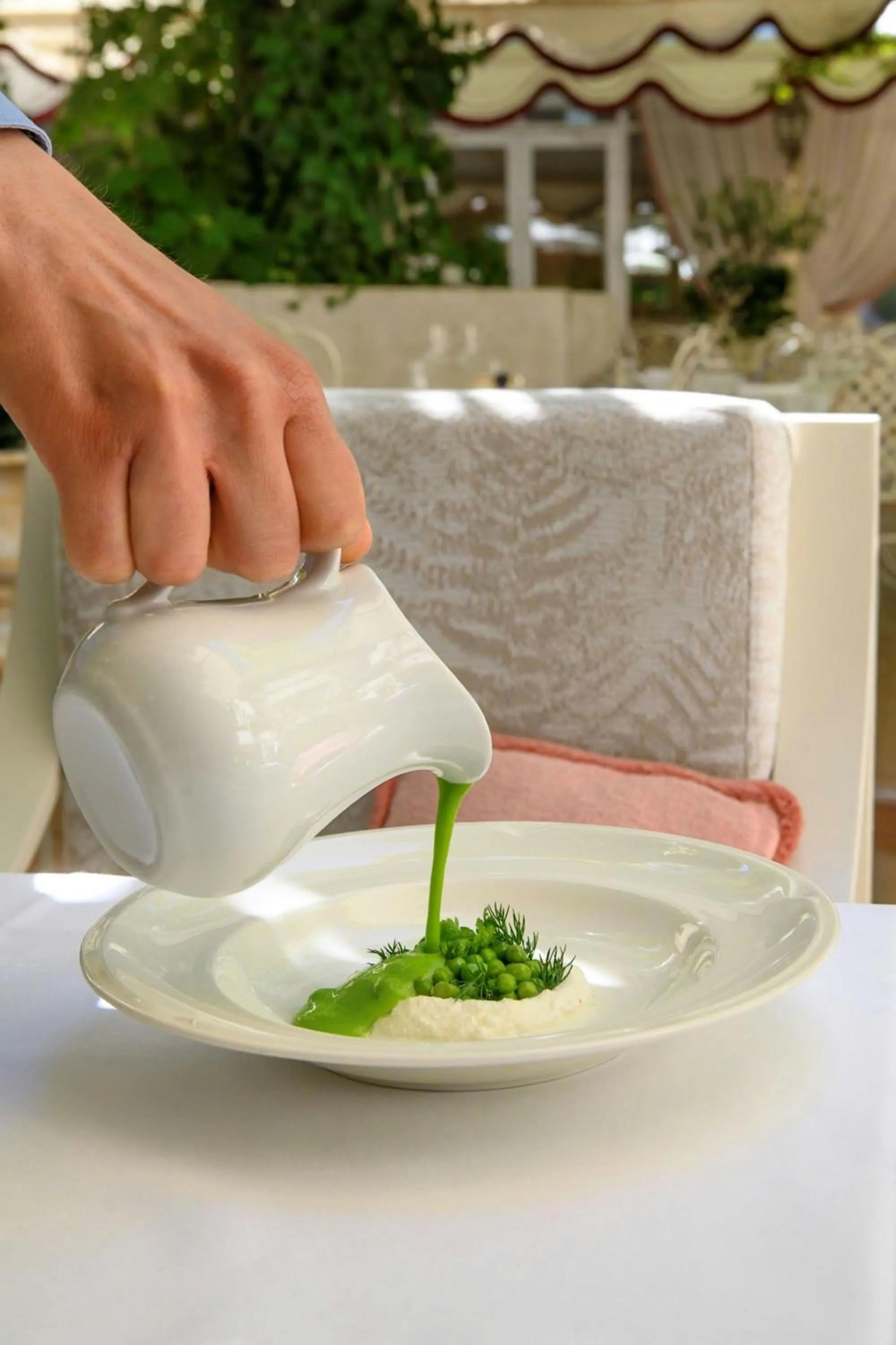 Meeting/conference room in Renaissance Paris Nobel Tour Eiffel Hotel