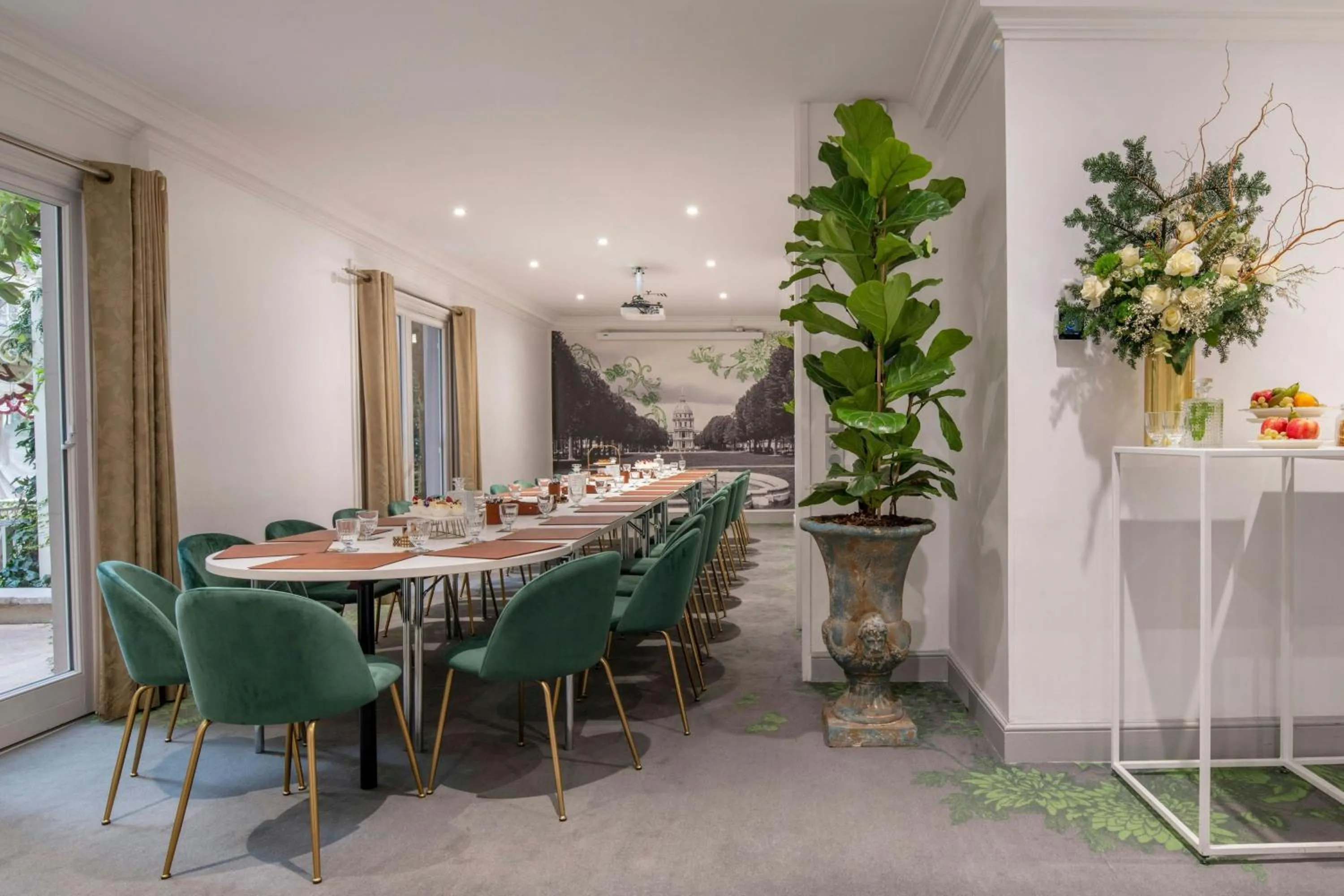 Meeting/conference room in Renaissance Paris Nobel Tour Eiffel Hotel