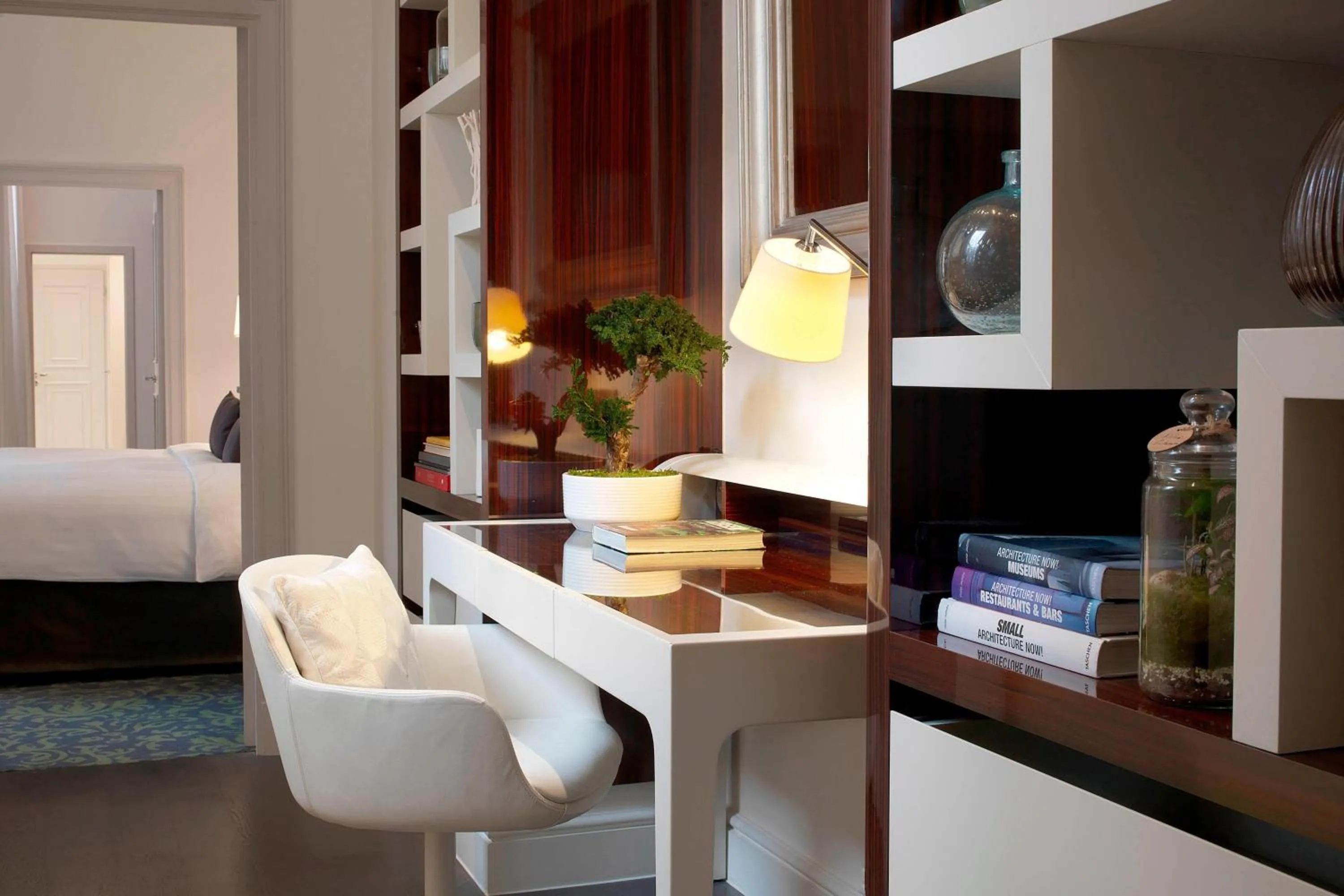 Living room, Bed in Renaissance Paris Nobel Tour Eiffel Hotel