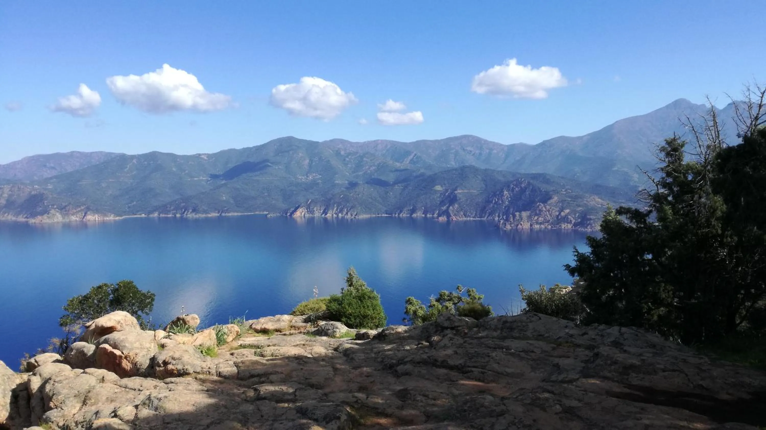 Nearby landmark in Hôtel Colombo- Porto Corse