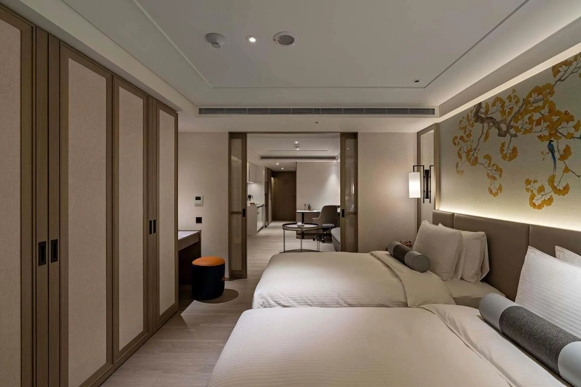 Photo of the whole room, Bed in Hanns House