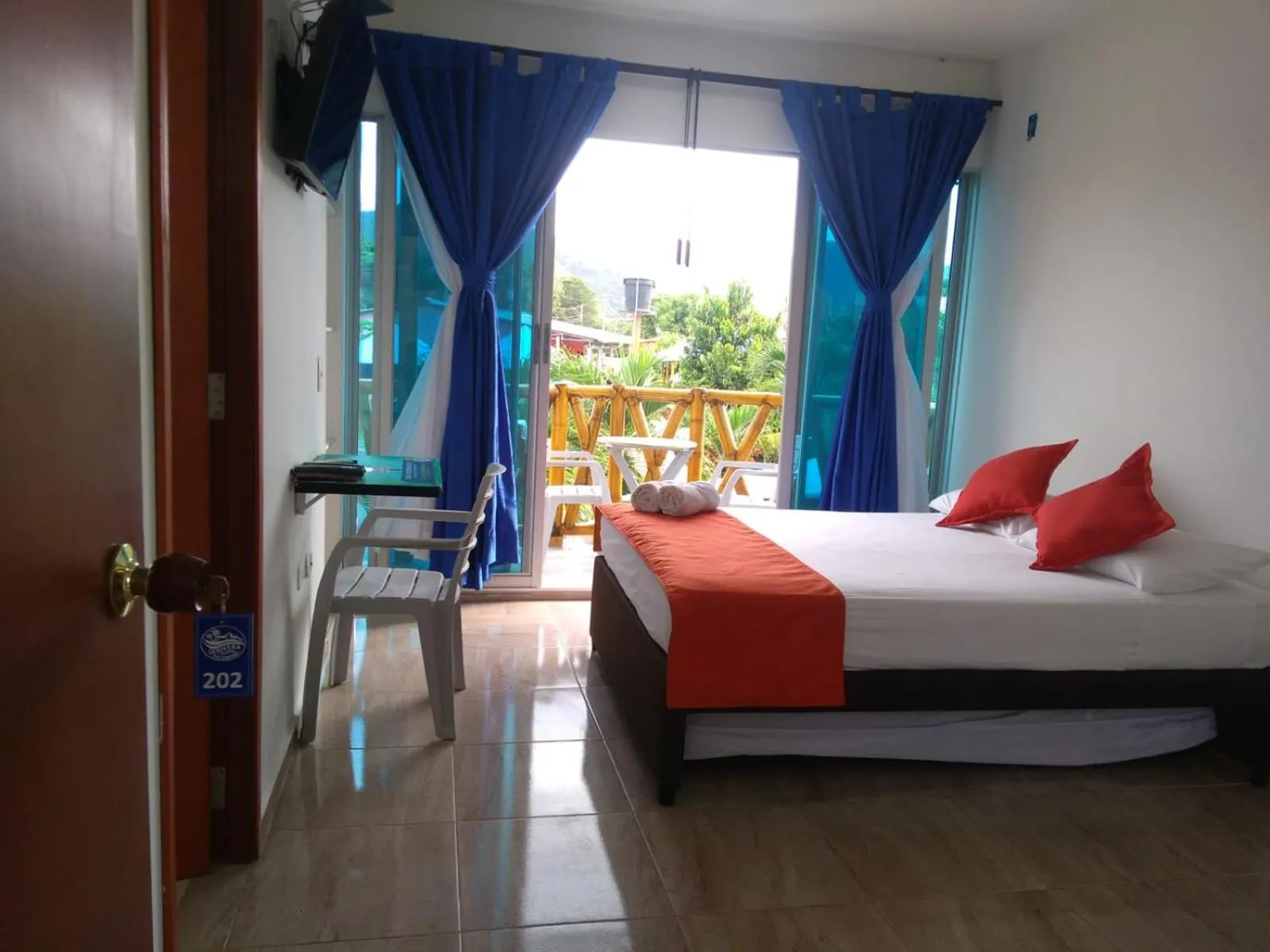 Balcony/Terrace, Bed in La Rivera Playa Palomino