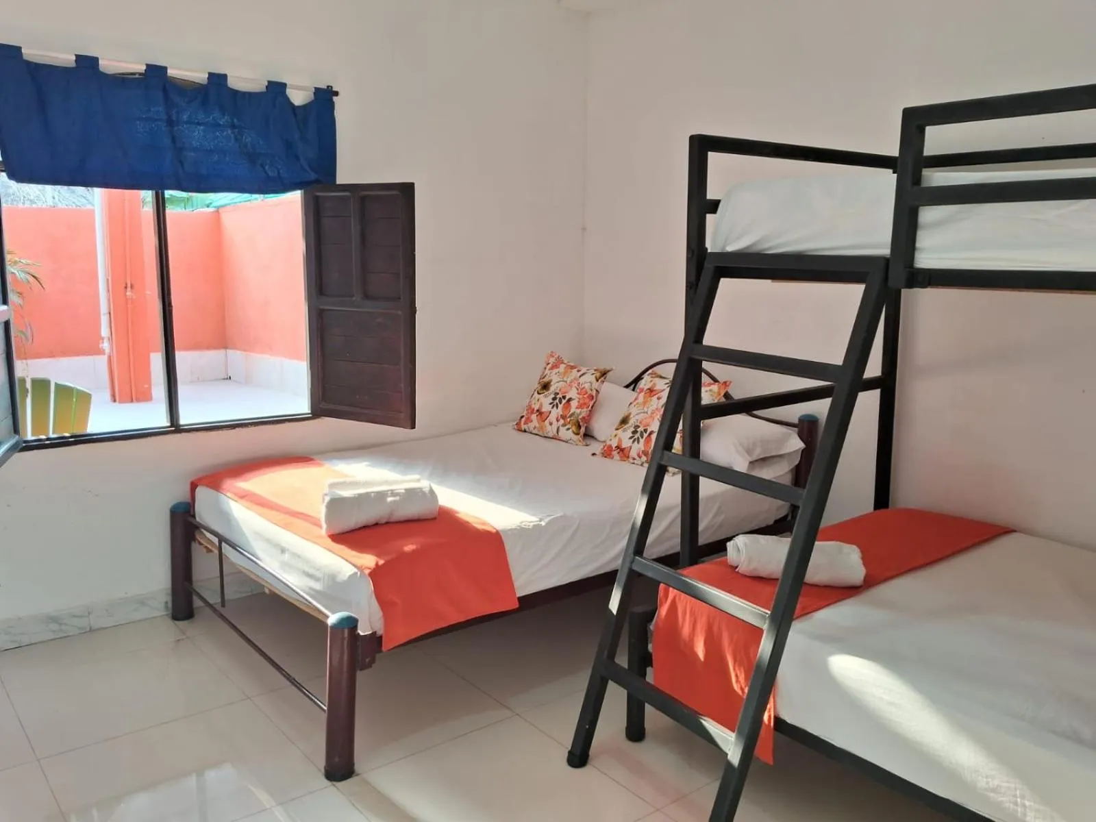 Photo of the whole room, Bed in La Rivera Playa Palomino