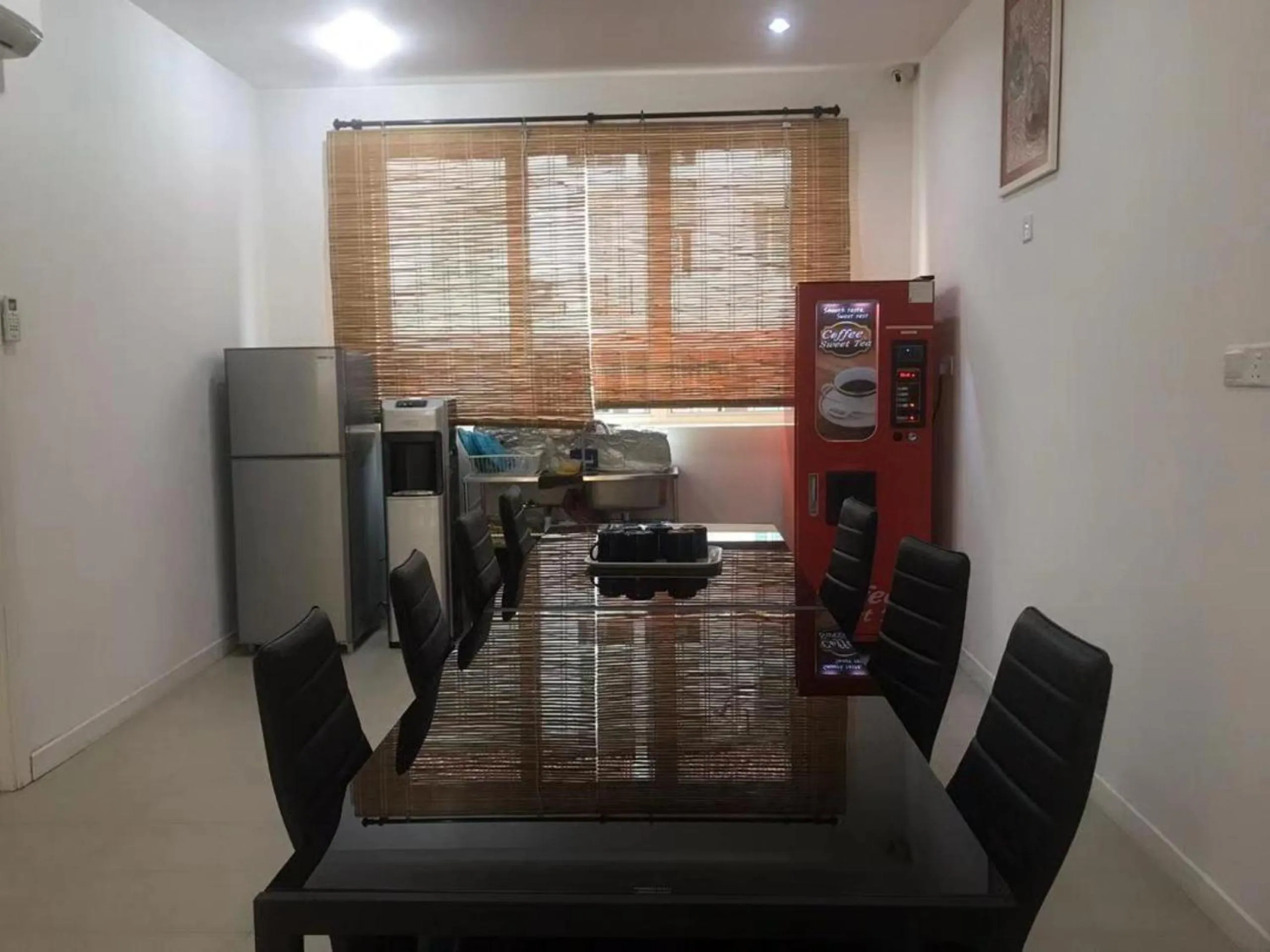 Dining area in Island Hostel Bayan Lepas Airport