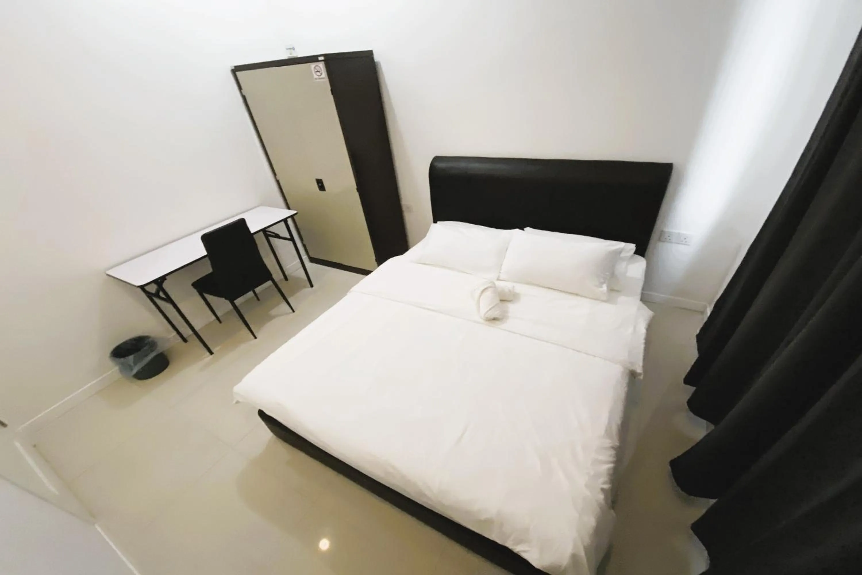 Bedroom, Bed in Island Hostel Bayan Lepas Airport
