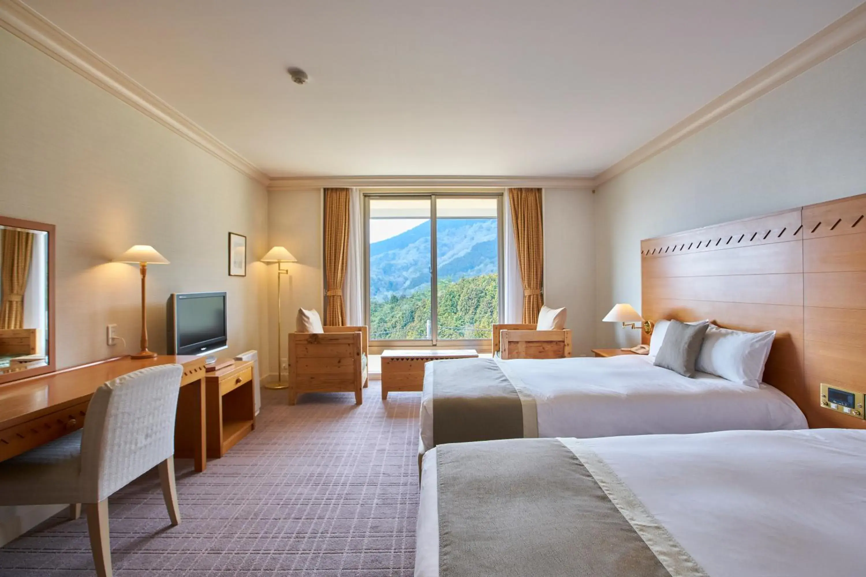 Photo of the whole room, Bed in L'Hotel de Hiei Photo of the whole room, Bed in L'Hotel de Hiei