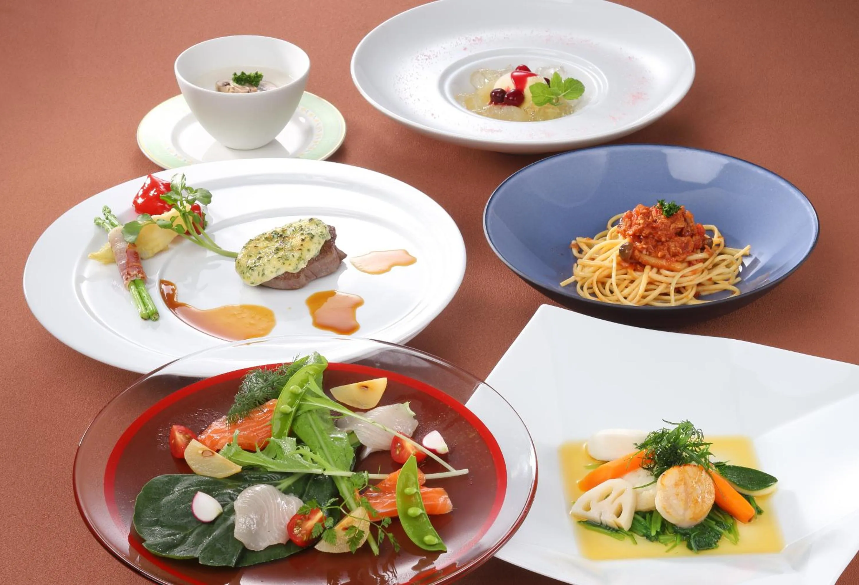 Restaurant/places to eat in L'Hotel de Hiei