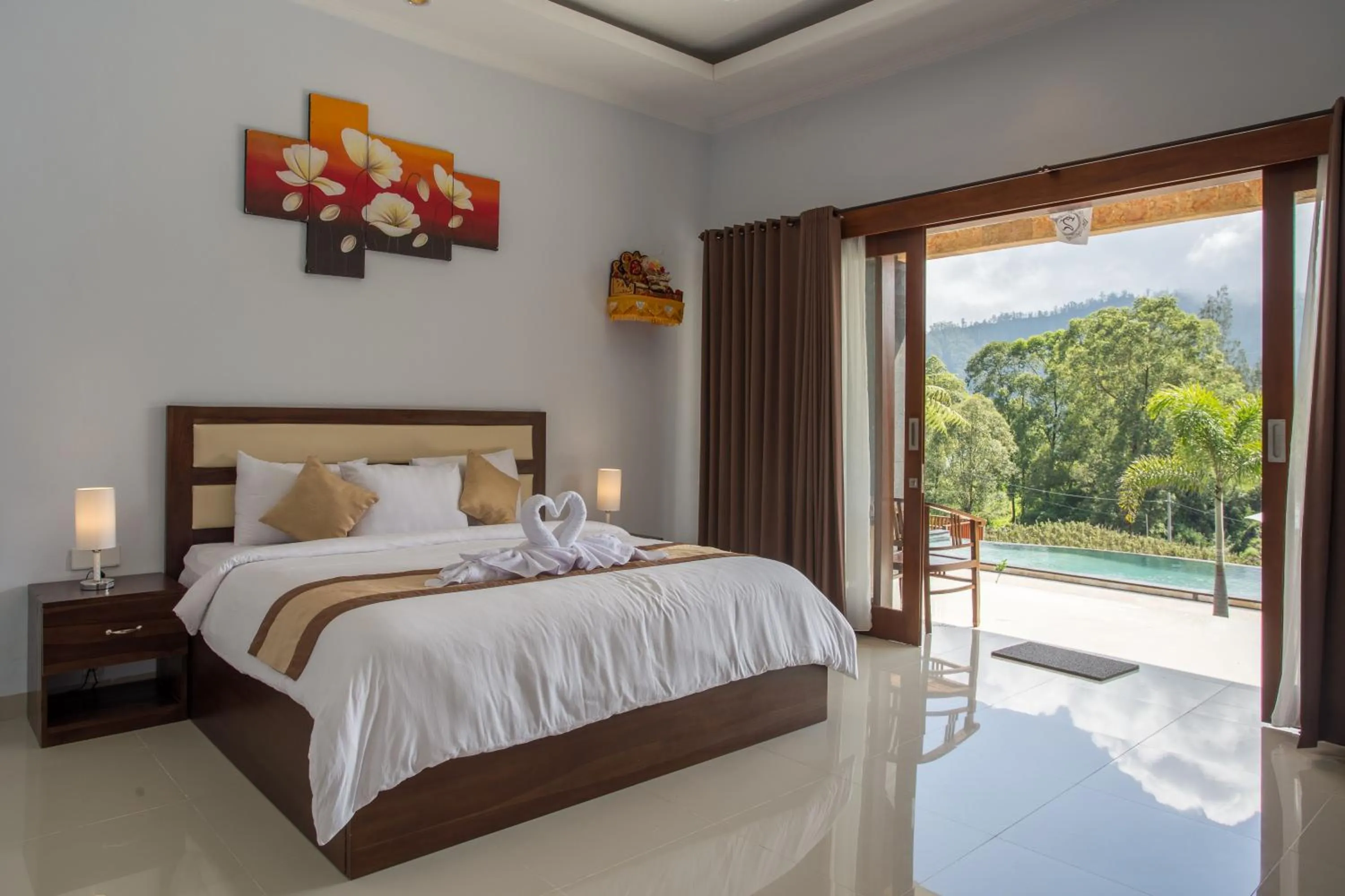 Bed in Mount Batur Villa