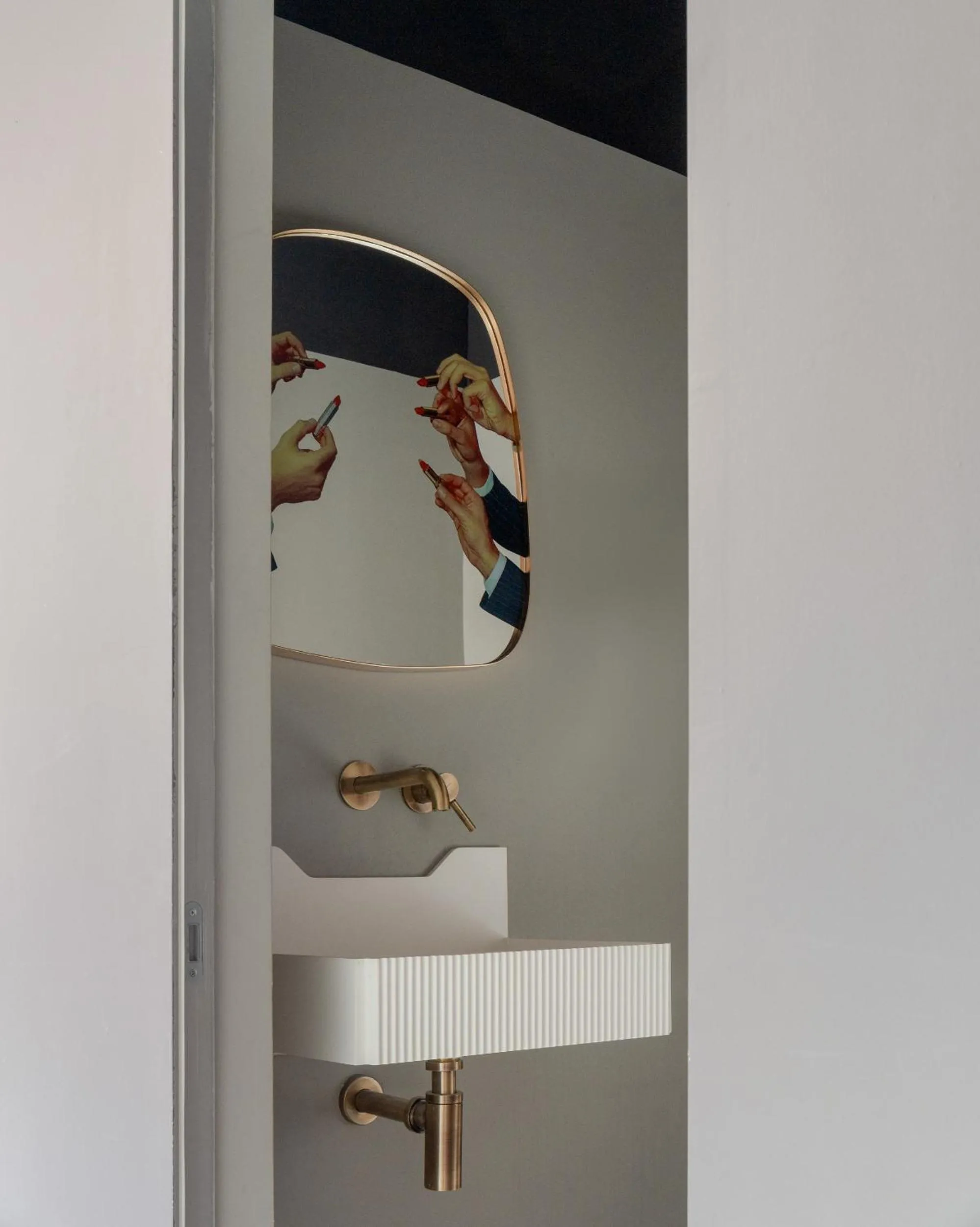 Toilet in Puris Moedani Boutique Hotel