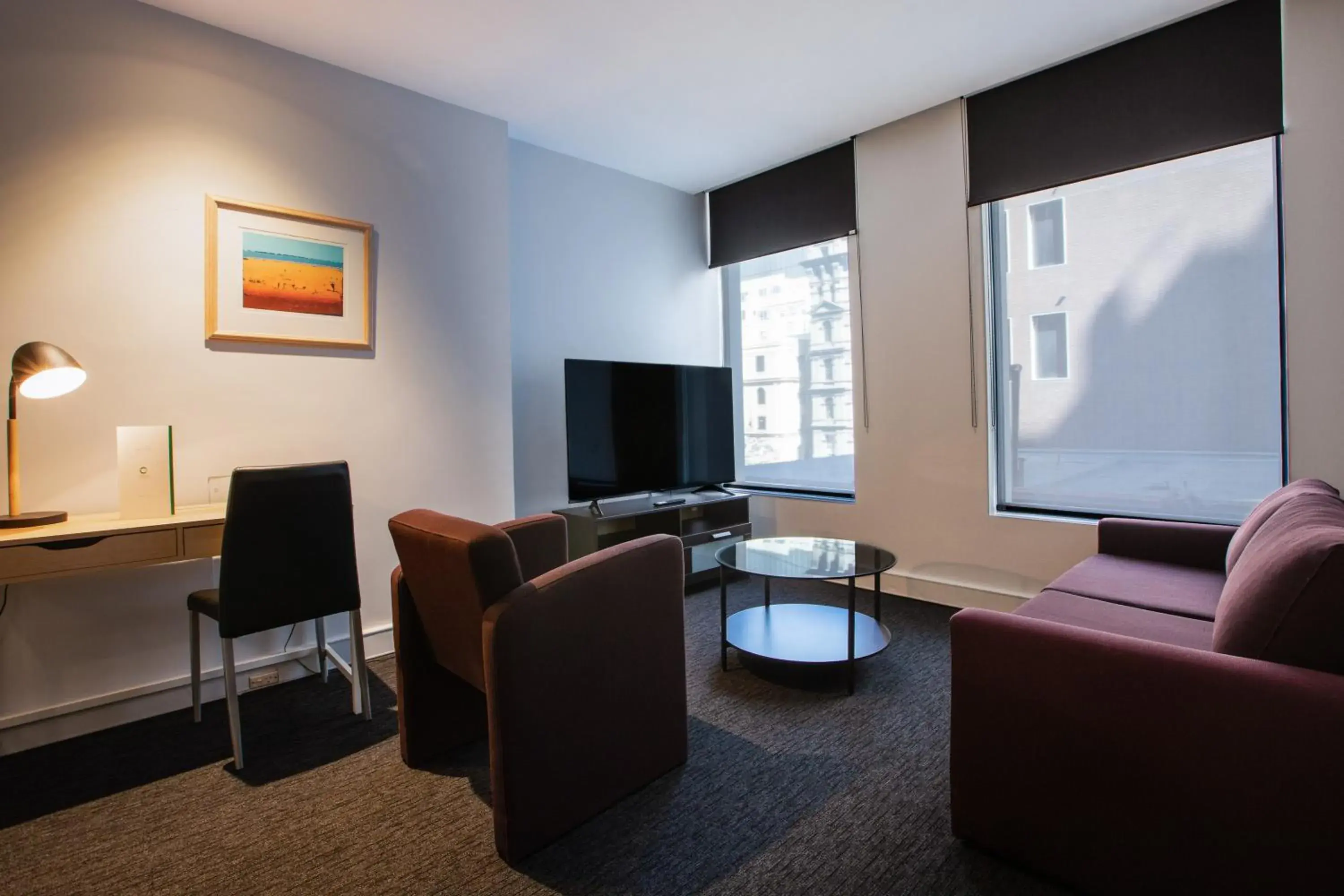 Living room in CitiClub Hotel Melbourne Living room in CitiClub Hotel Melbourne