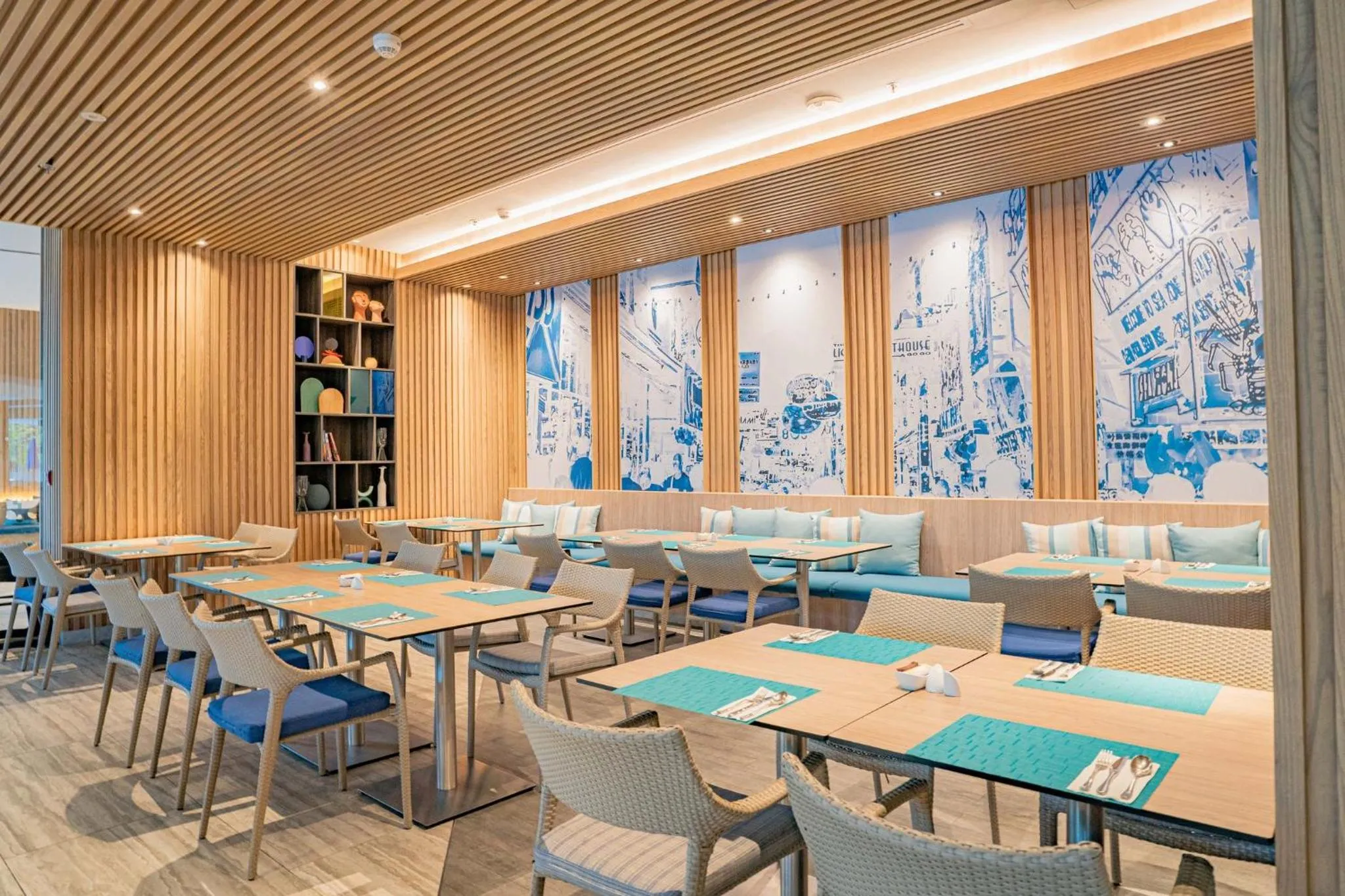 Restaurant/places to eat in OZO North Pattaya