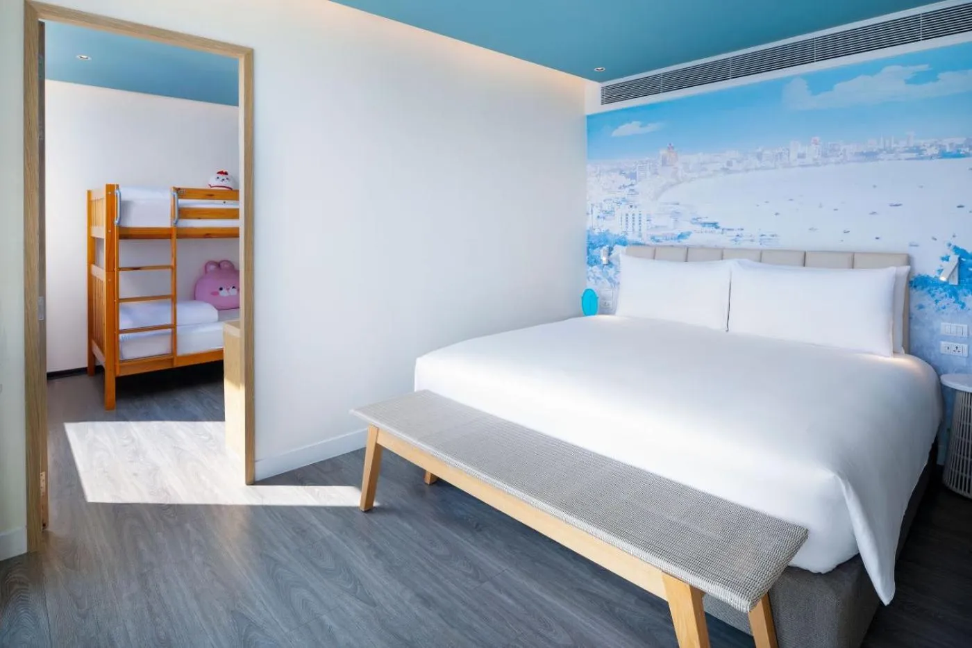 Bedroom, Bed in OZO North Pattaya