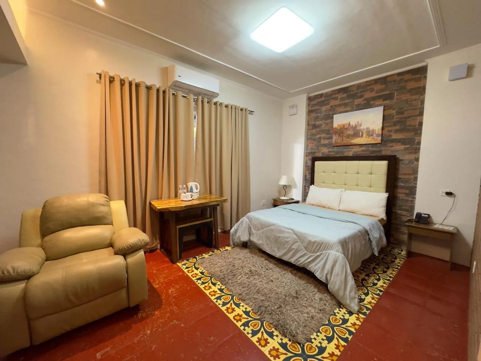 TV and multimedia, Bed in Armando's Garden Resort and Restaurant