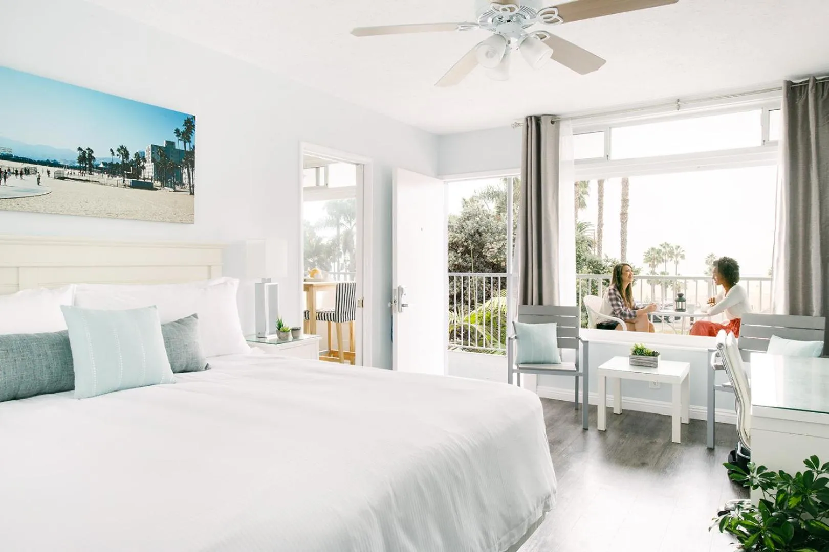 View (from property/room), Bed in Bayside Hotel