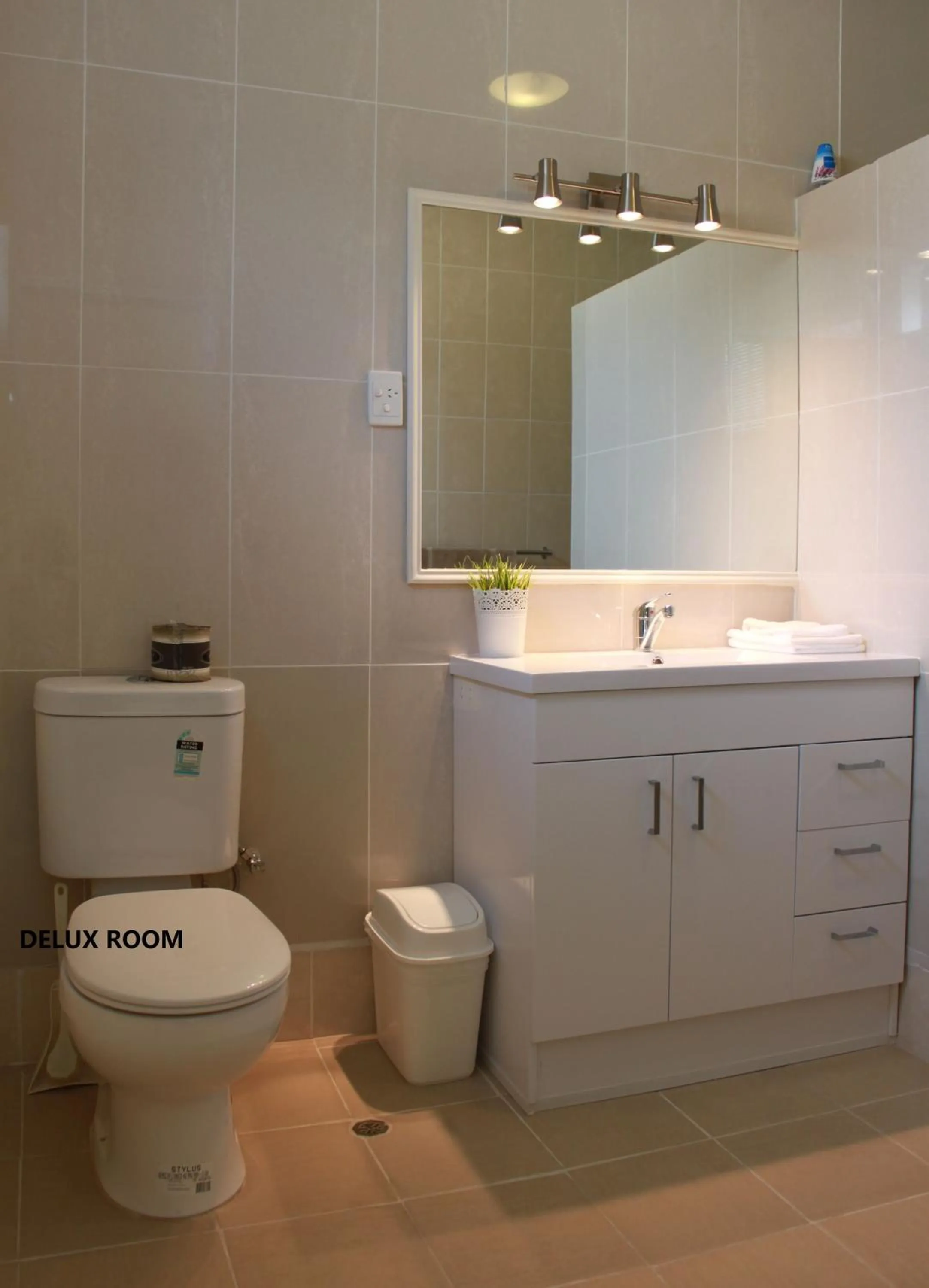 Bathroom in Melaleuca Lodge Beaconsfield