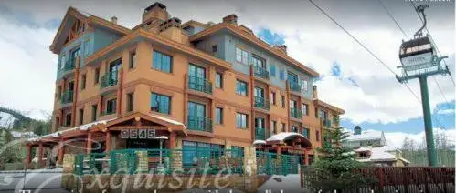 Facade/entrance in Inn at Lost Creek Facade/entrance in Inn at Lost Creek