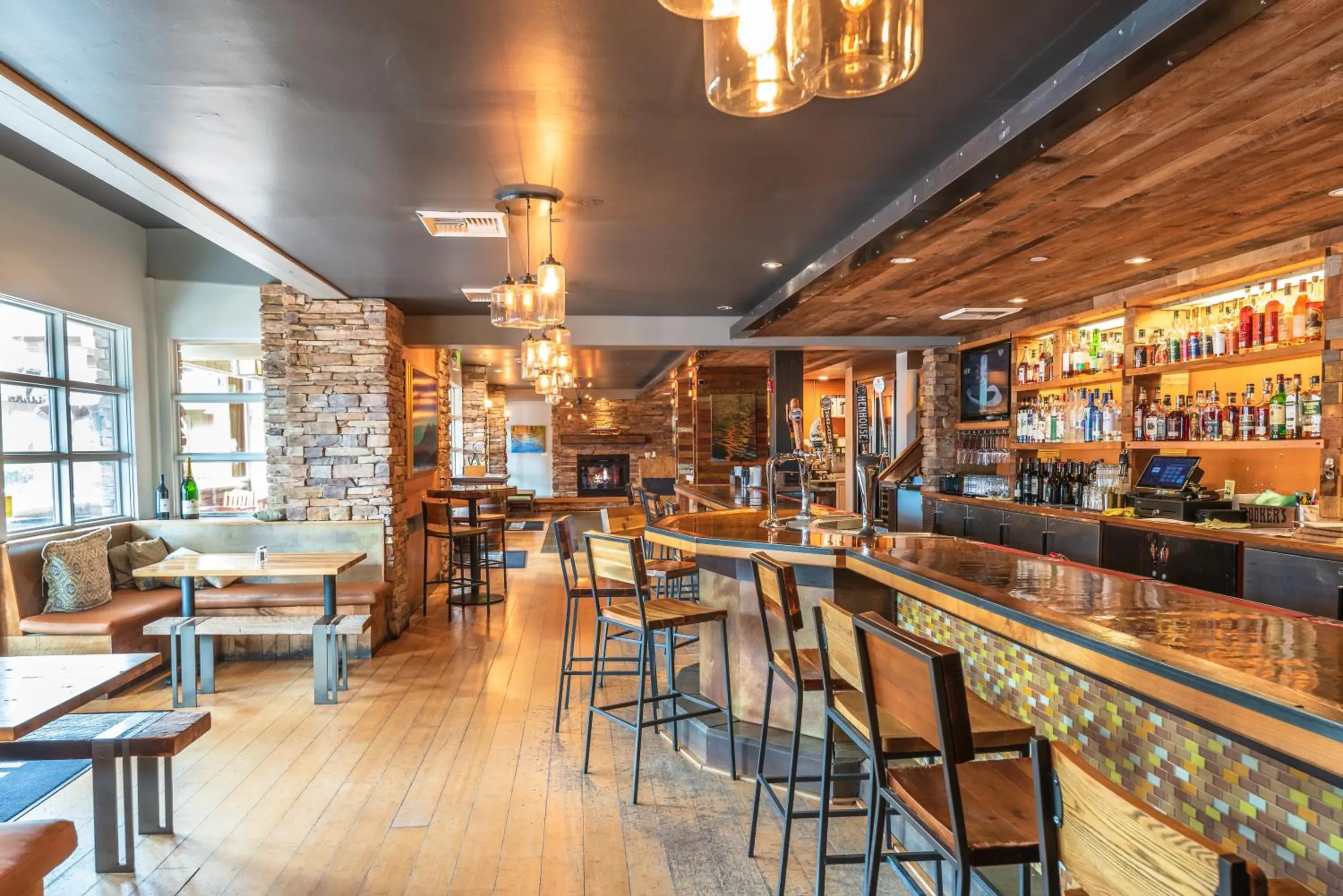 Restaurant/places to eat in The Lodge at Tiburon Restaurant/places to eat in The Lodge at Tiburon