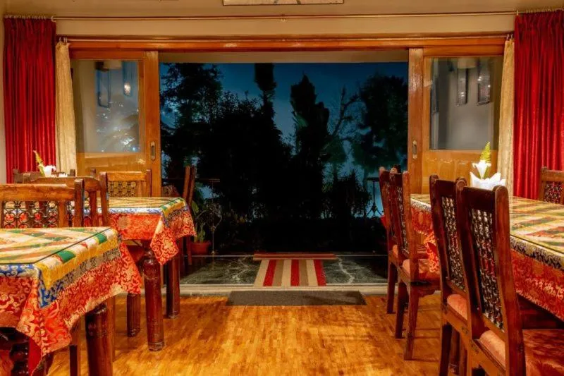 Rhenock House (a luxury villa)