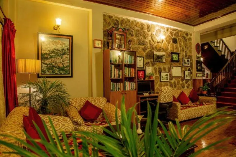 Rhenock House (a luxury villa)