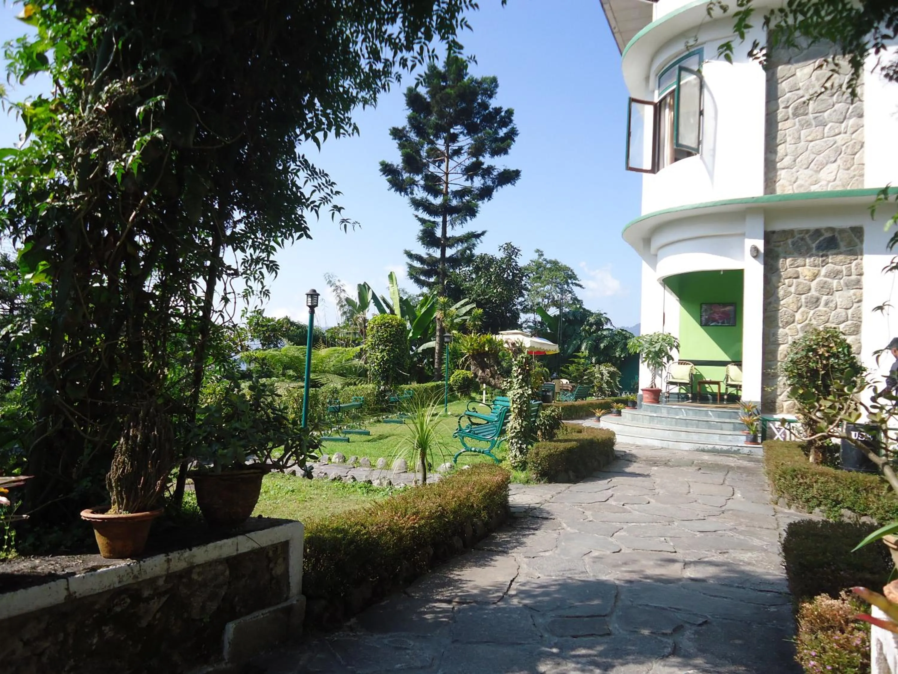 Rhenock House (a luxury villa)