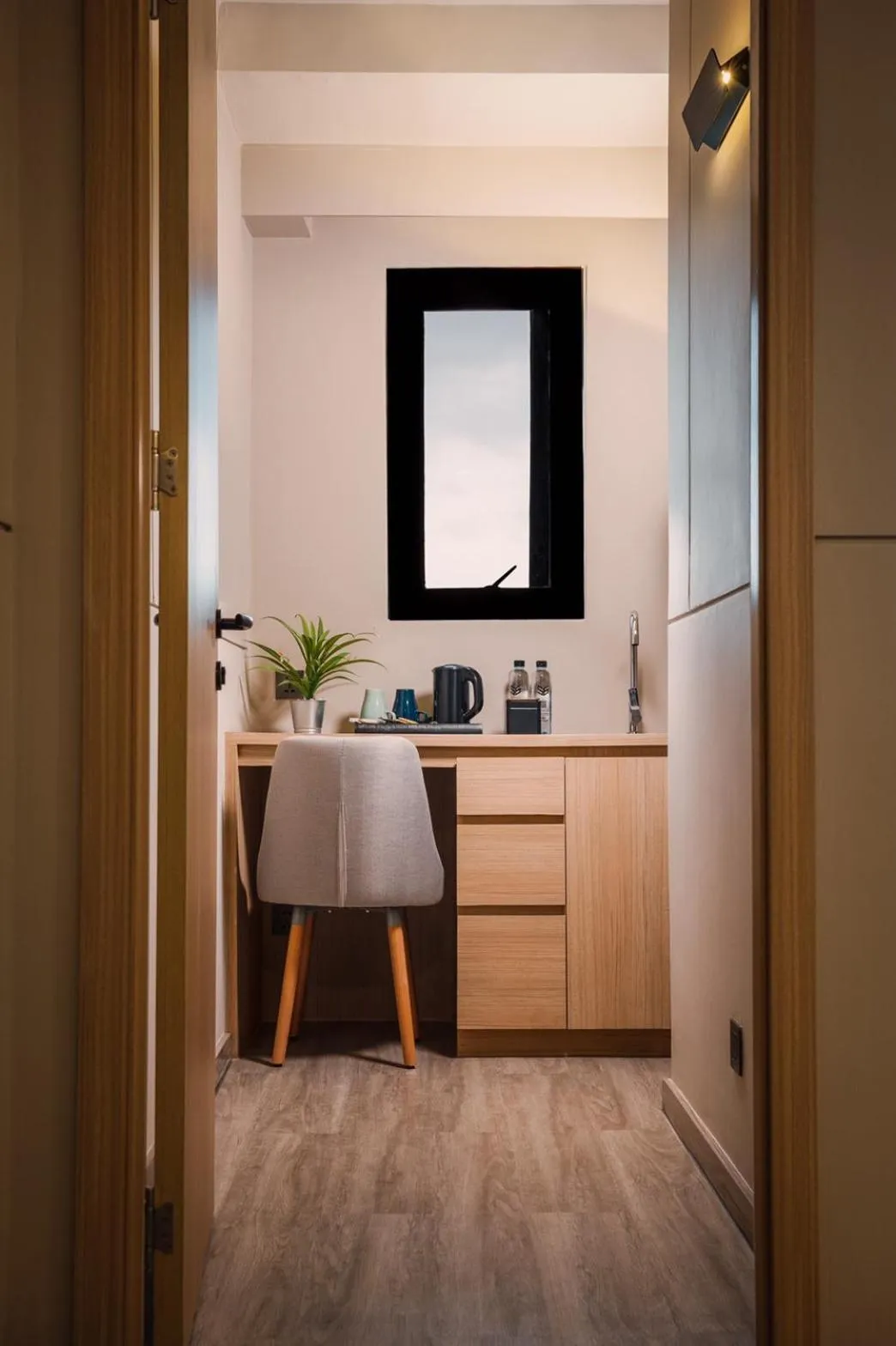 Coffee/tea facilities in 56 Hotel