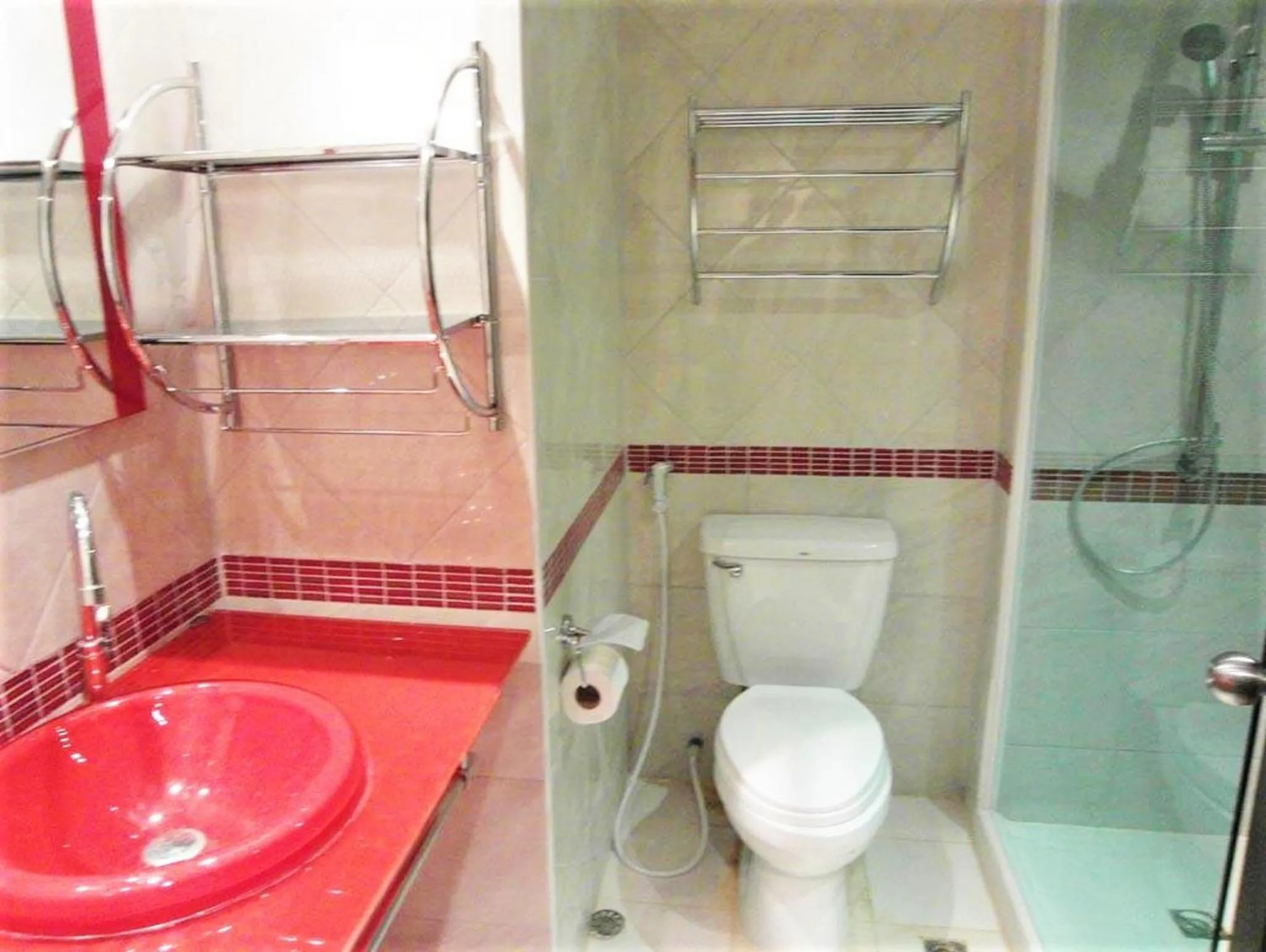 Bathroom in Jomtien beach condo sea view studio apartment 12th floor