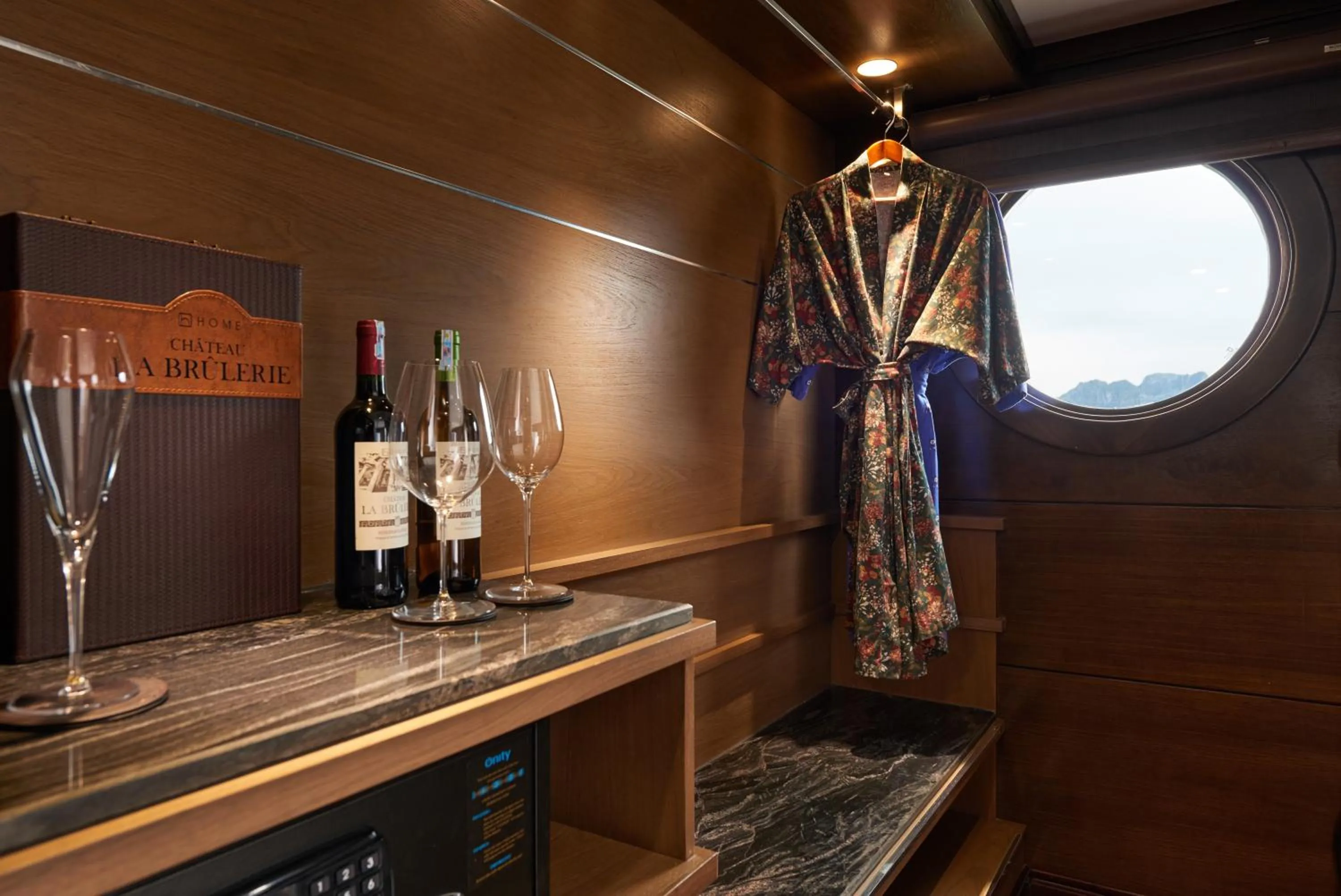 Decorative detail in Paradise Grand Cruise - Lan Ha Bay