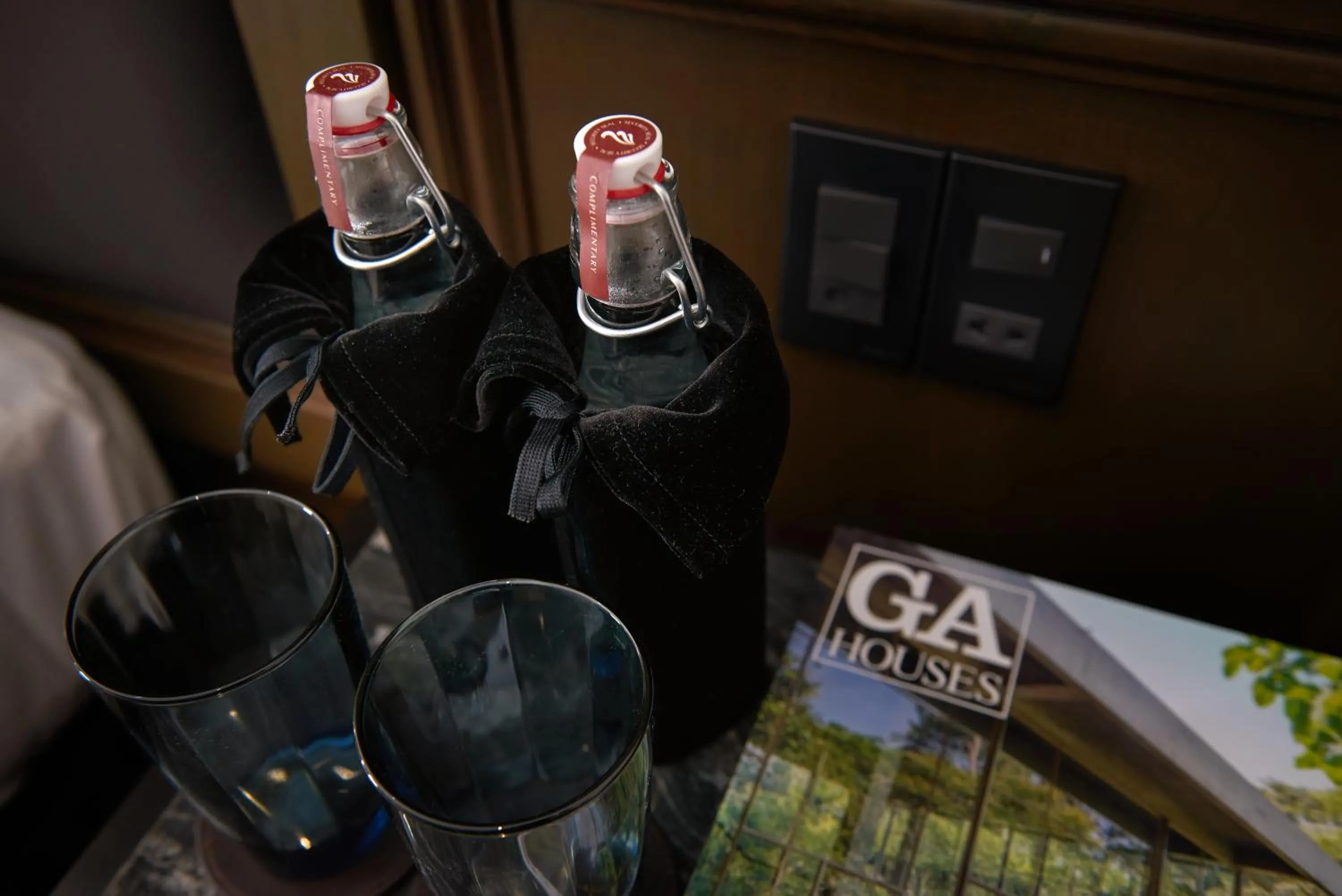 Drinks in Paradise Grand Cruise - Lan Ha Bay