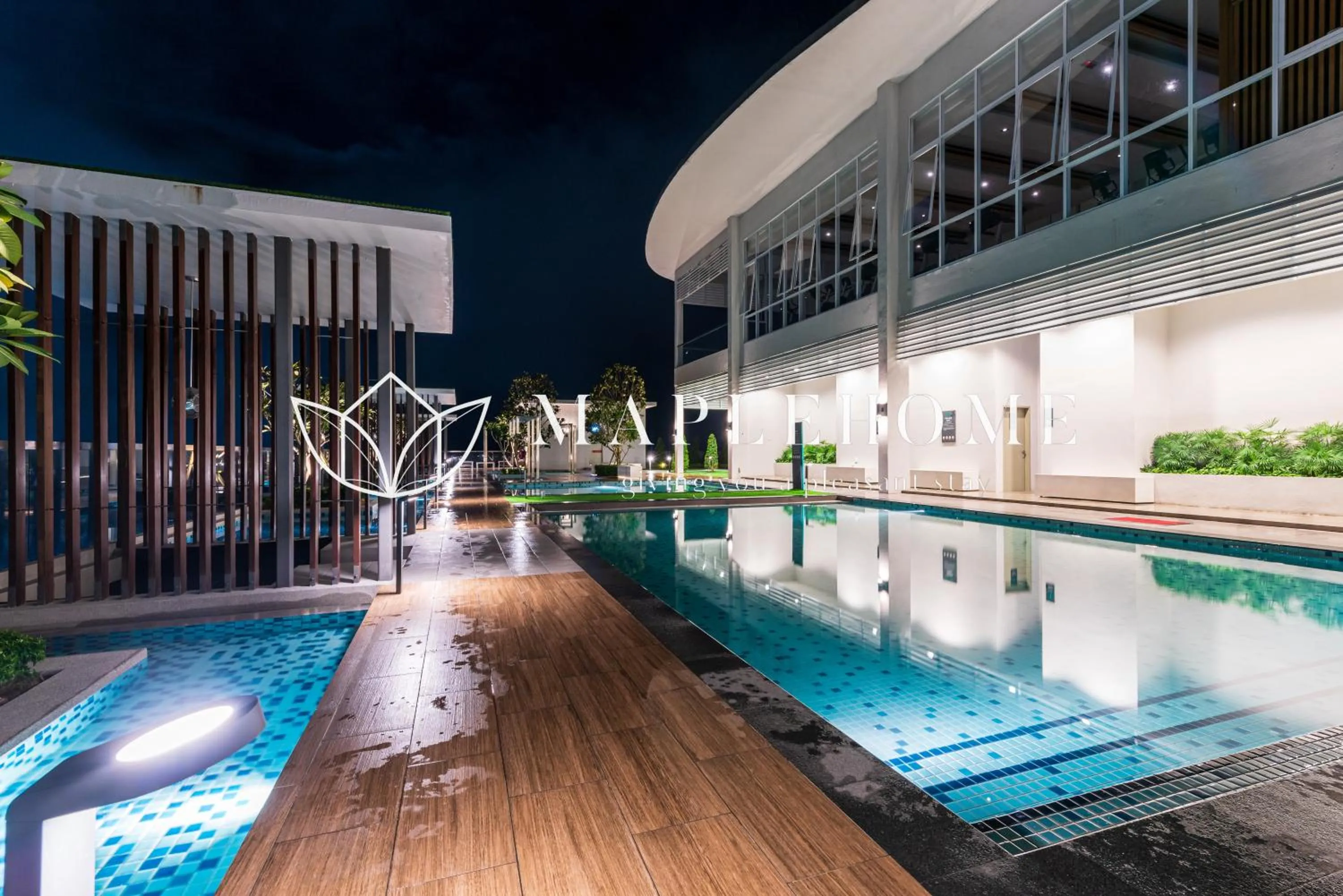 Swimming pool in Windmill Premier Suites Genting Highlands
