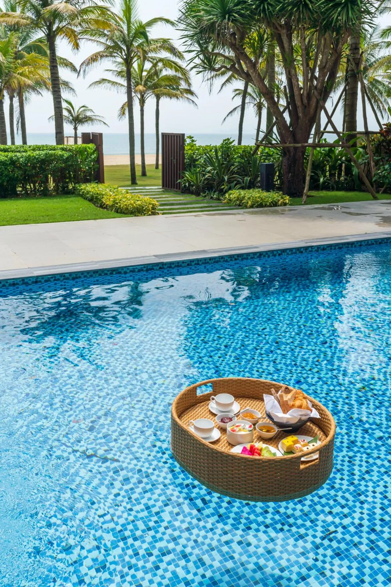 Food and drinks in The Five Villas & Resort Quangnam - Danang