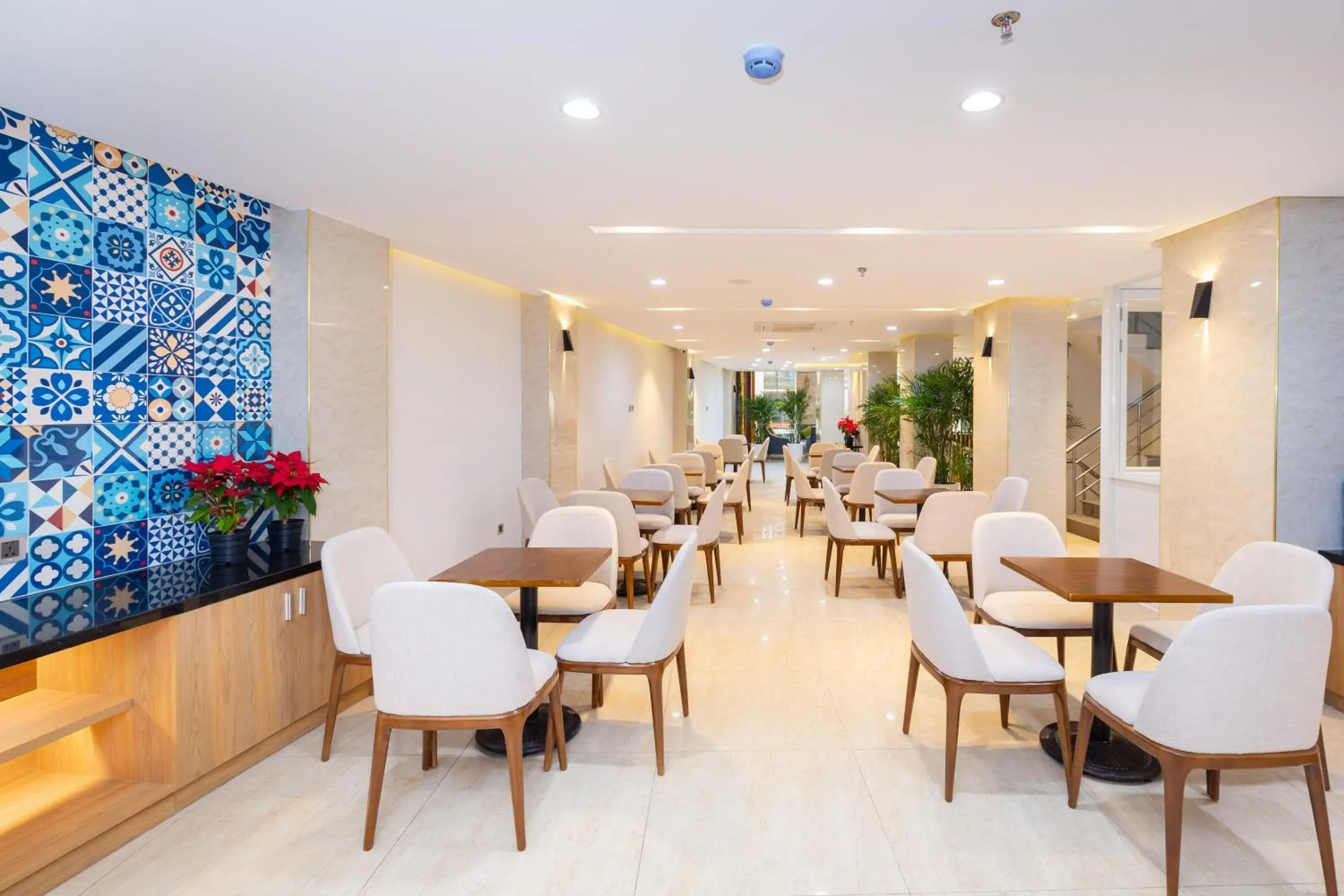 Restaurant/places to eat in Cozrum Lux Hotel Restaurant/places to eat in Cozrum Lux Hotel
