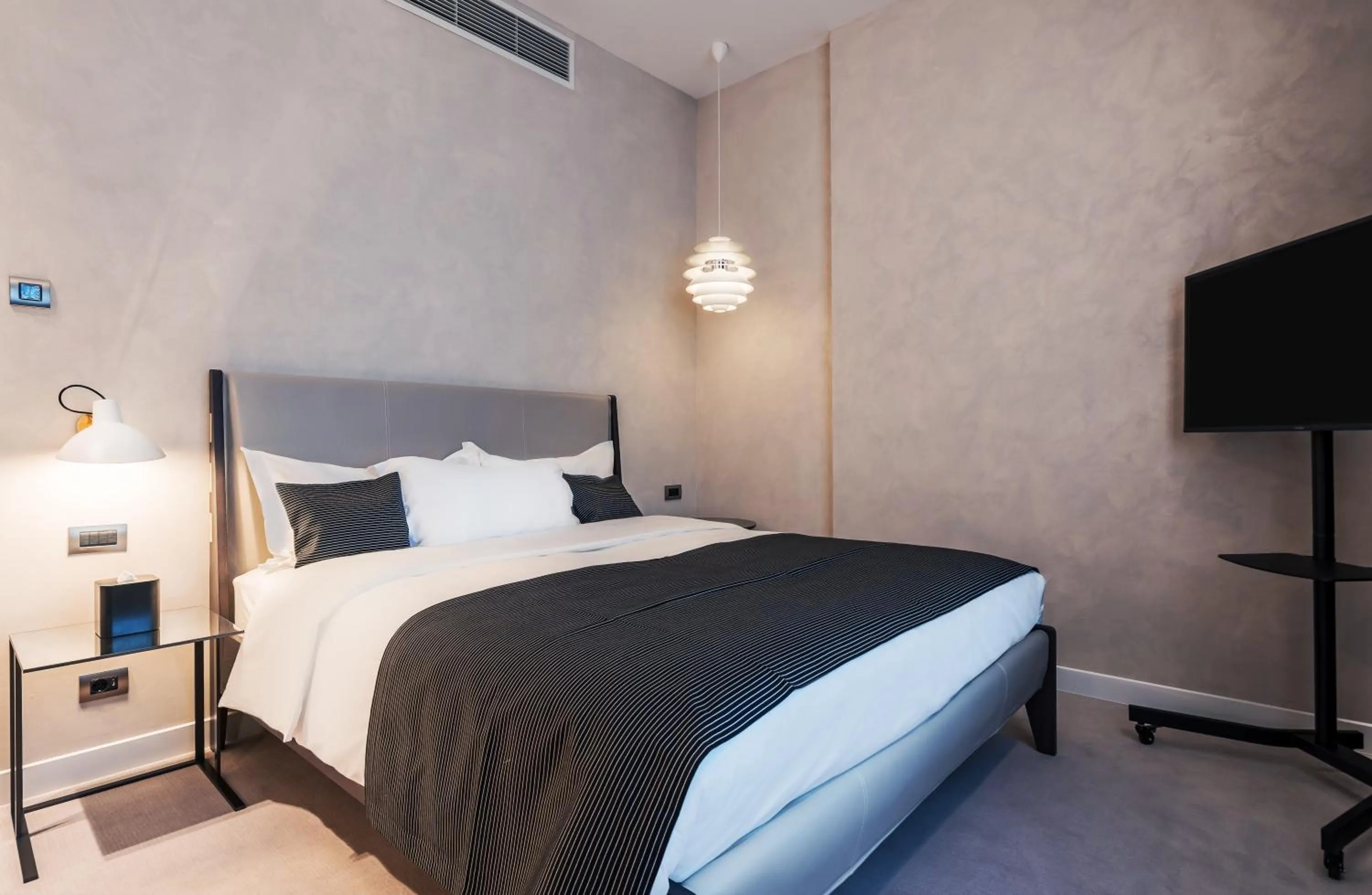 Bed in Monograph Freedom Square