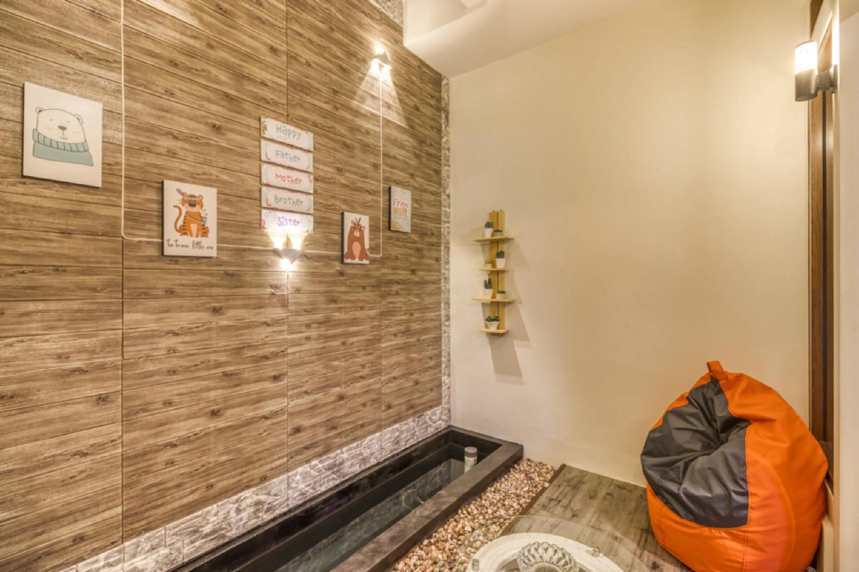 RedDoorz Plus near Gembira Loka Zoo 2