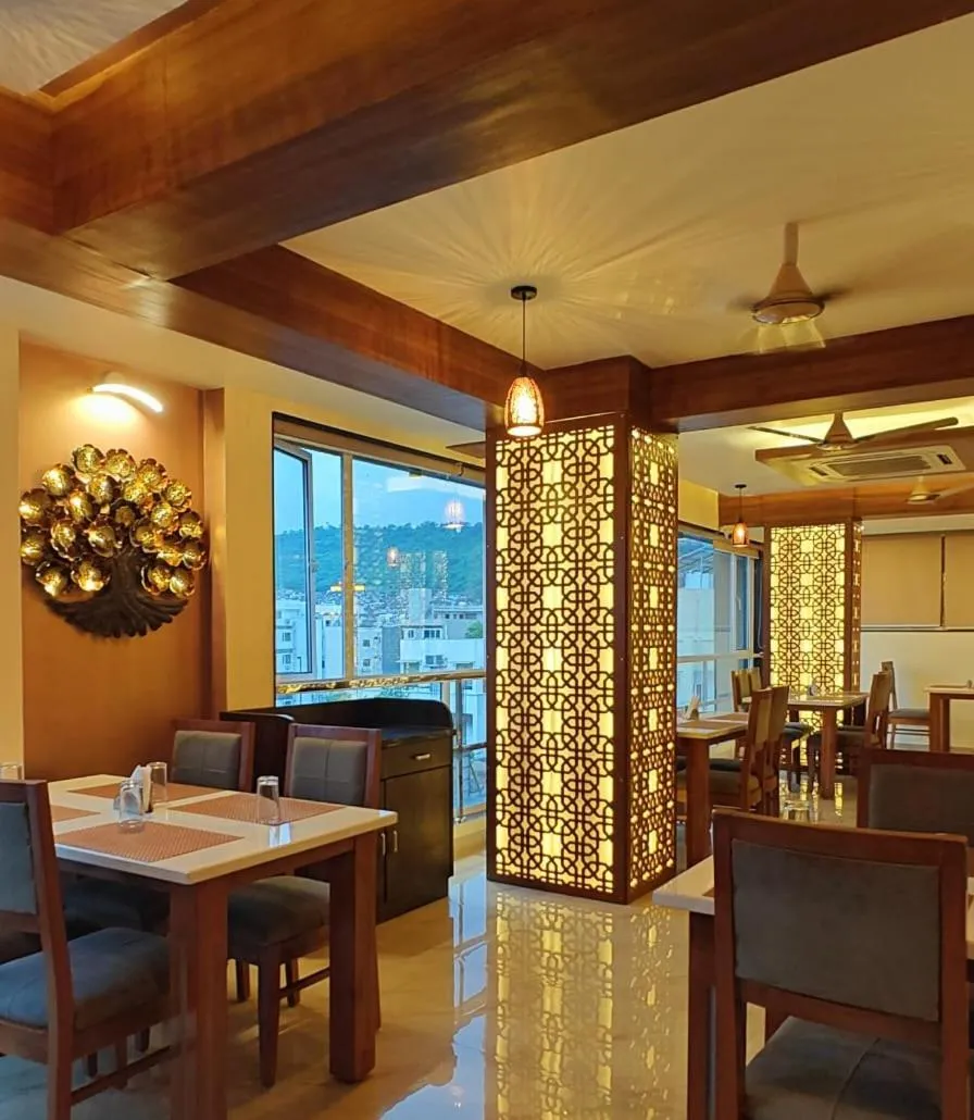 Restaurant/places to eat in Opulence Inn - 500 Meters From Railway Station
