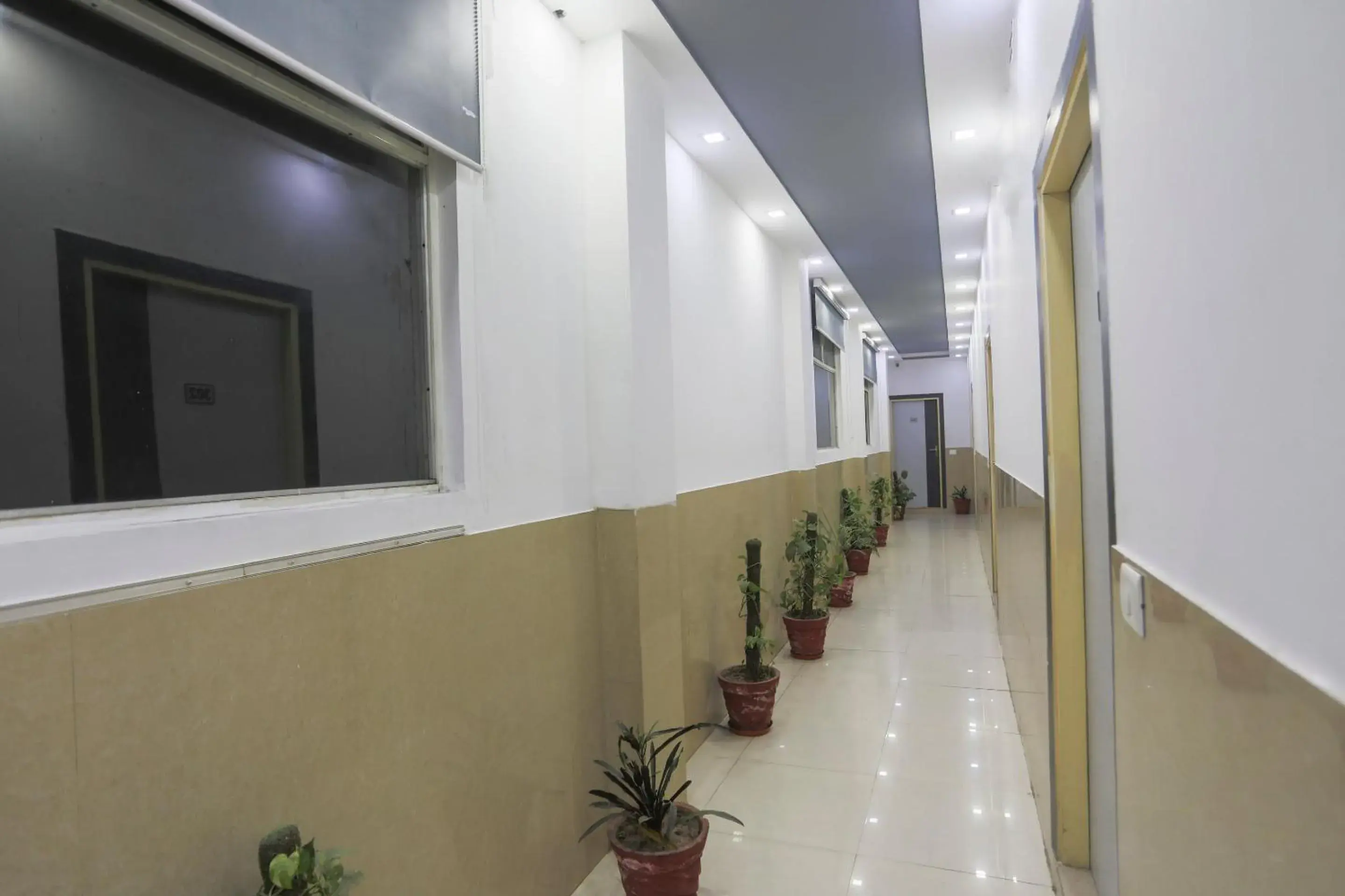 Lobby or reception in OYO Cladis Near Mall Of India