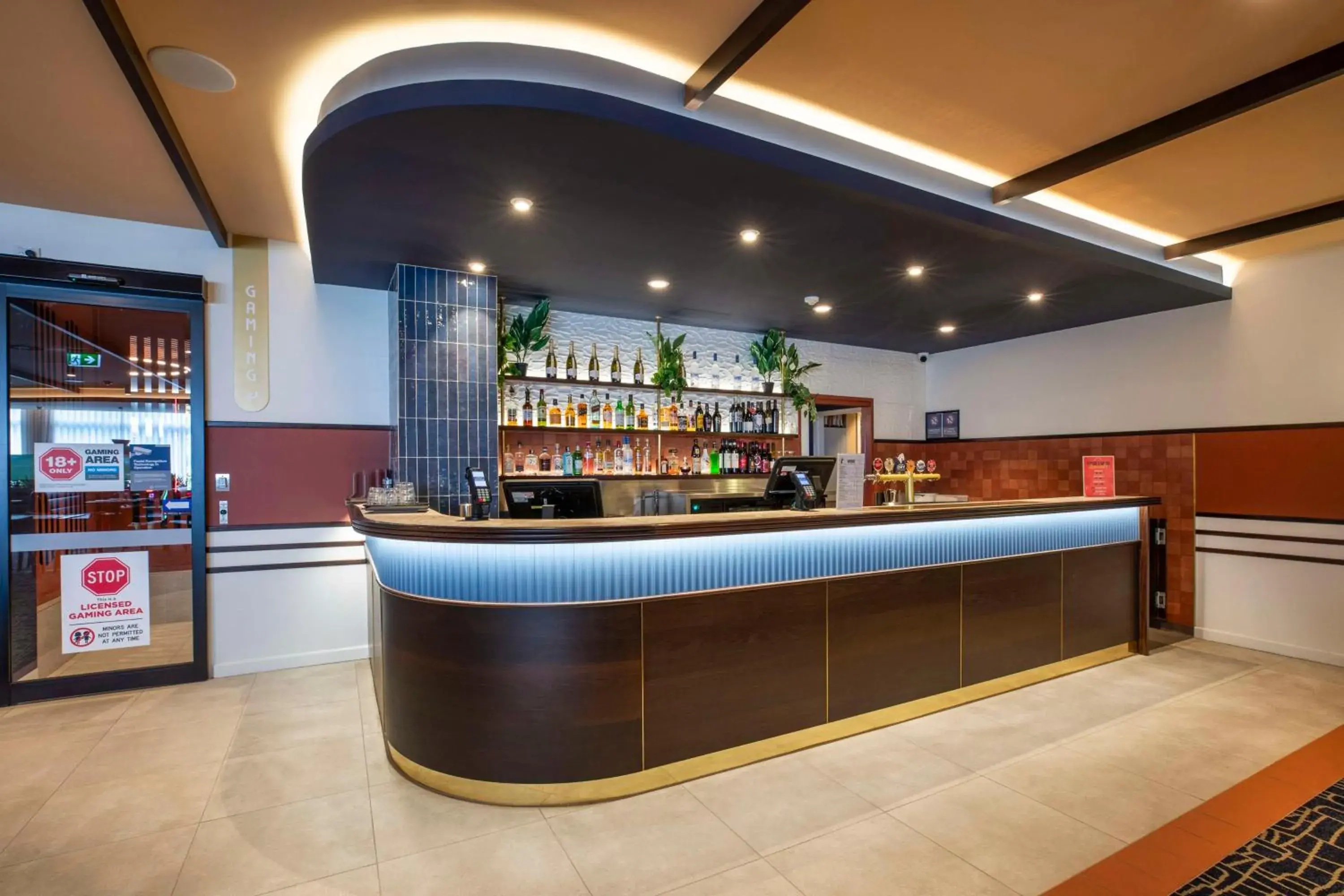 Lounge or bar in Nightcap at Rex Hotel Lounge or bar in Nightcap at Rex Hotel